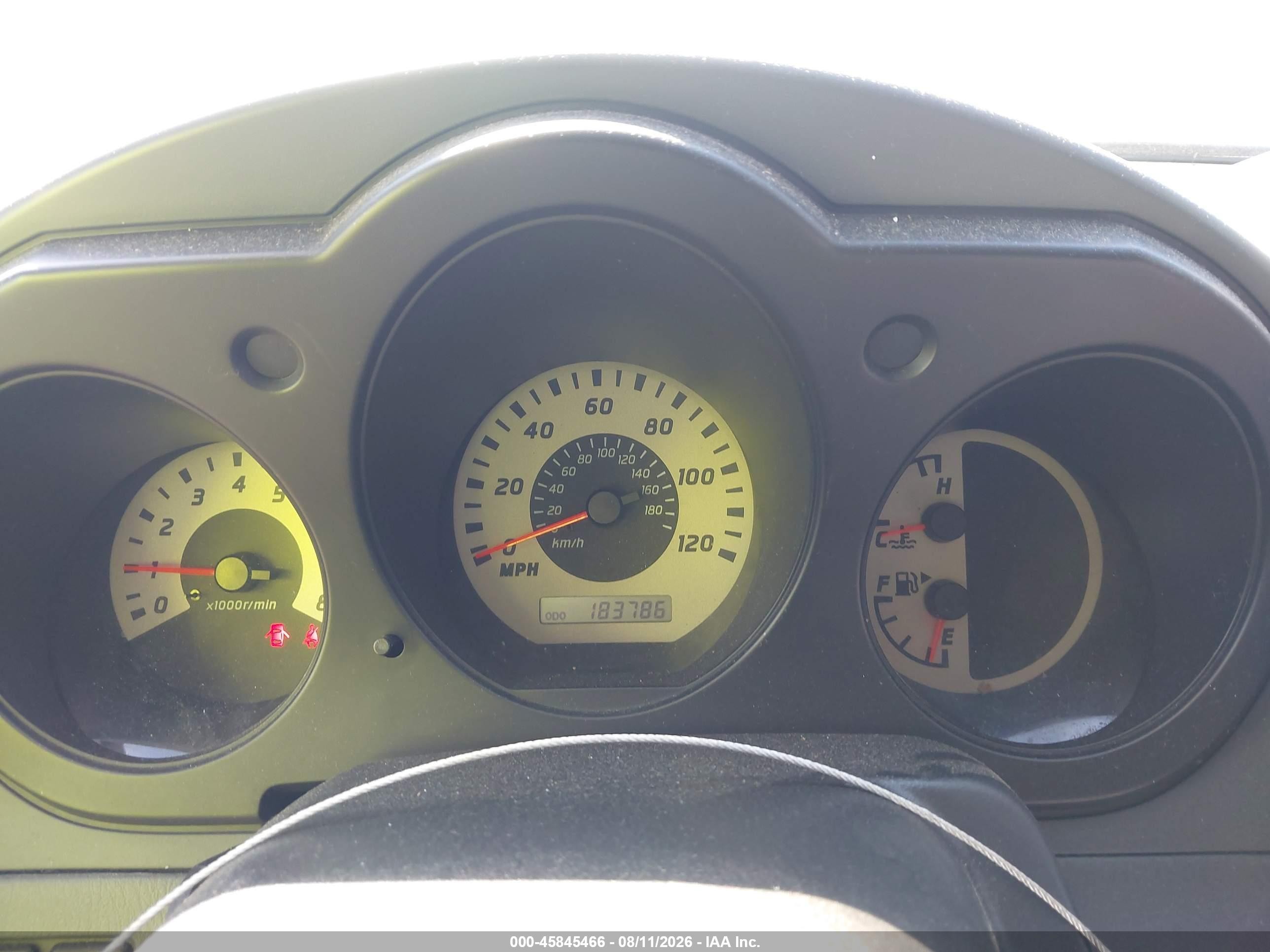 2004 Nissan Xterra Xe Gray vin: 5N1ED28T74C624351
