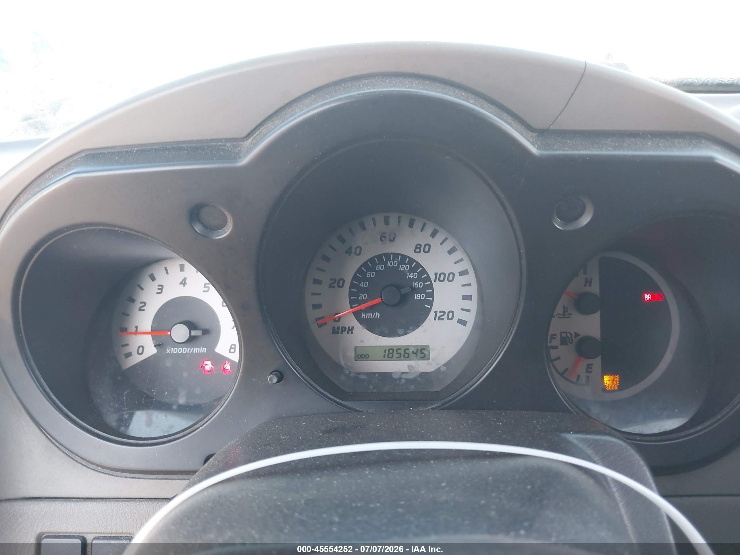 2004 Nissan Xterra Xe Tan vin: 5N1ED28T74C631753