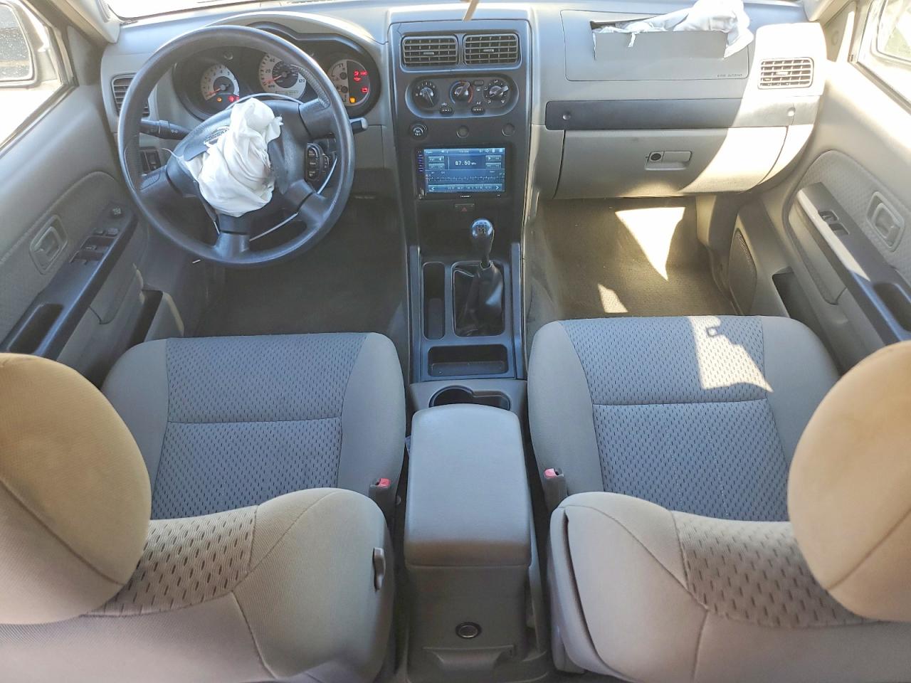 2004 Nissan Xterra Xe Green vin: 5N1ED28T74C639416