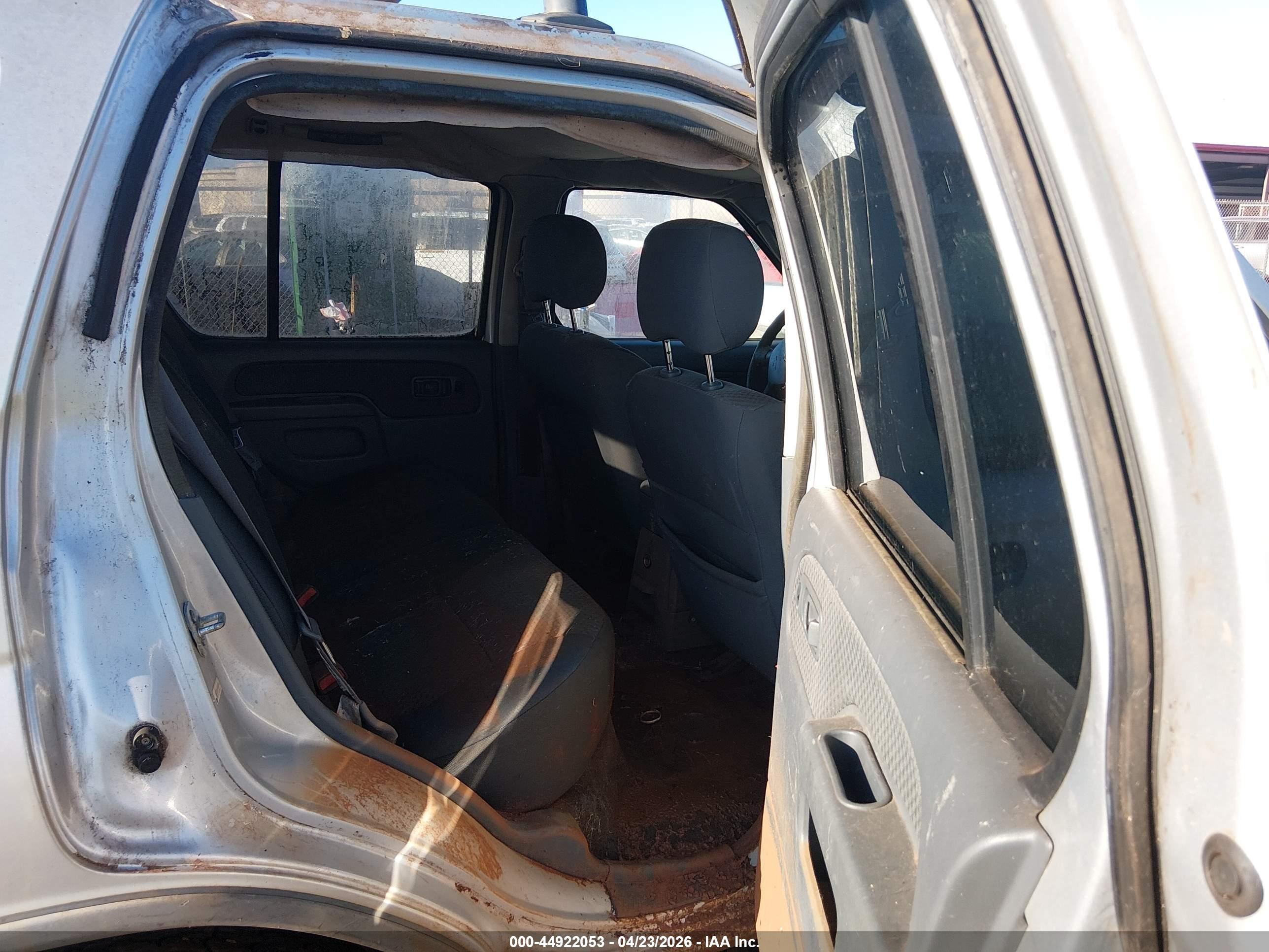 2004 Nissan Xterra Xe Серебряный vin: 5N1ED28T74C661481