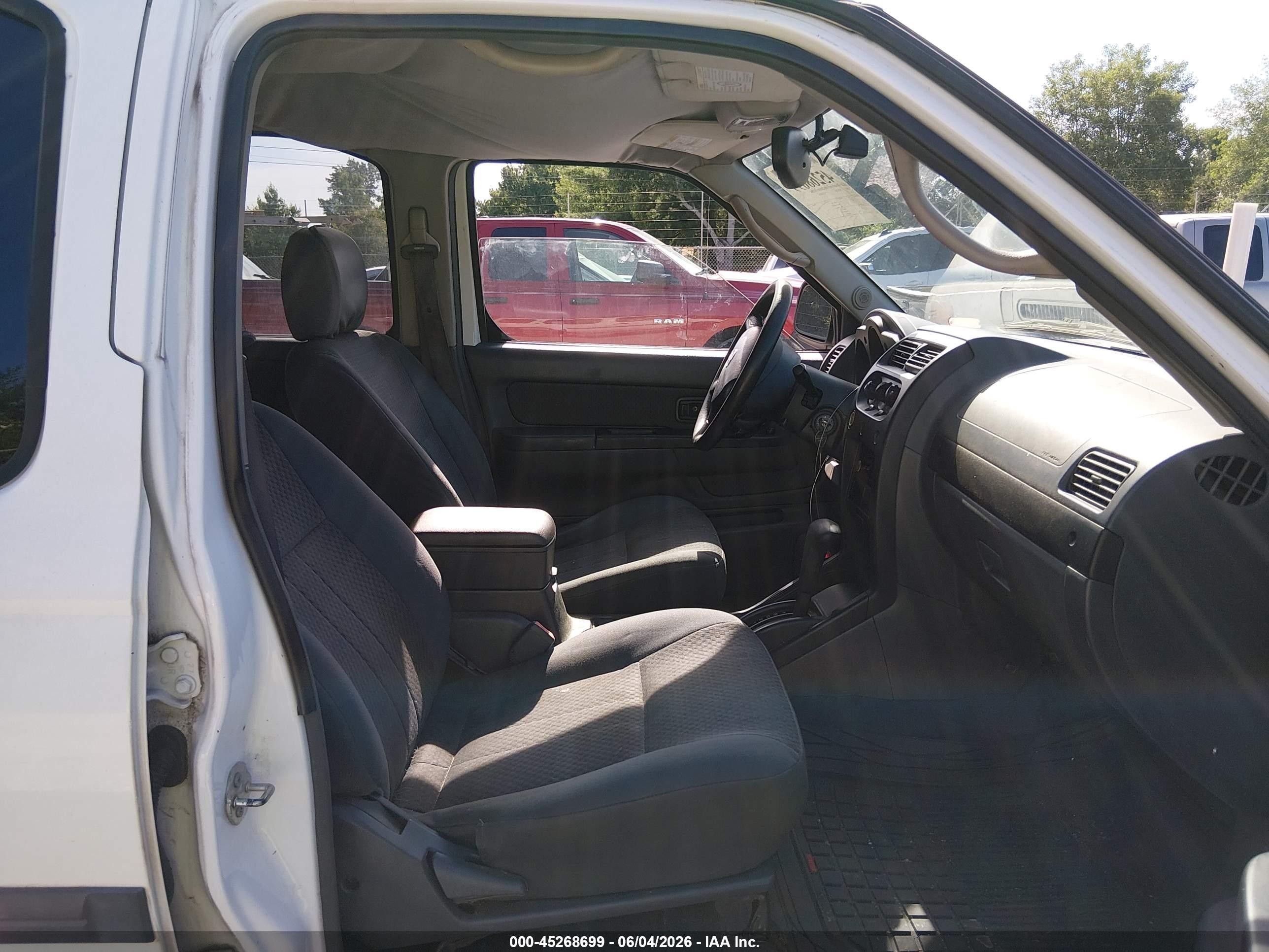 2002 Nissan Xterra Xe/se White vin: 5N1ED28T82C605918