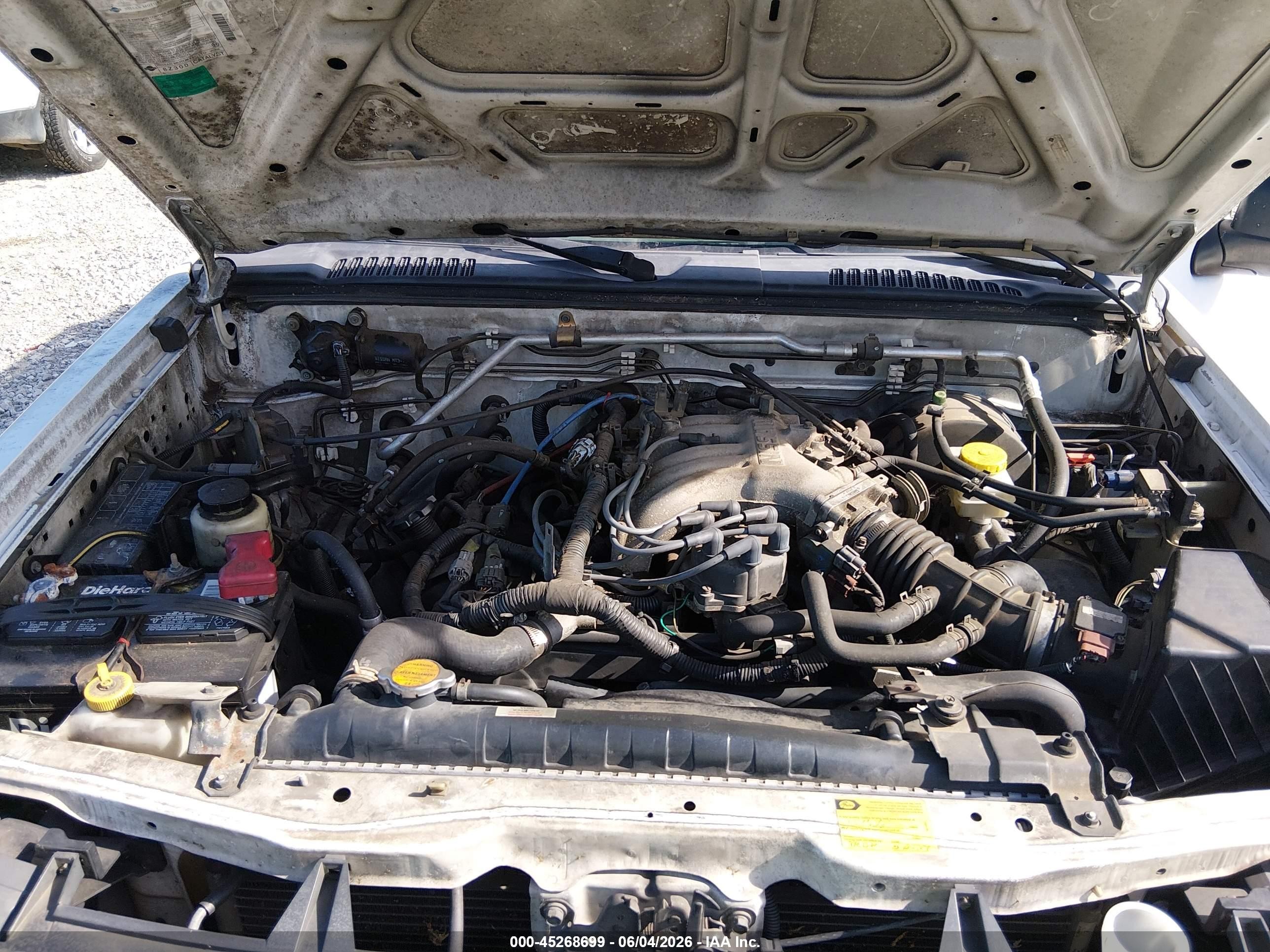2002 Nissan Xterra Xe/se White vin: 5N1ED28T82C605918