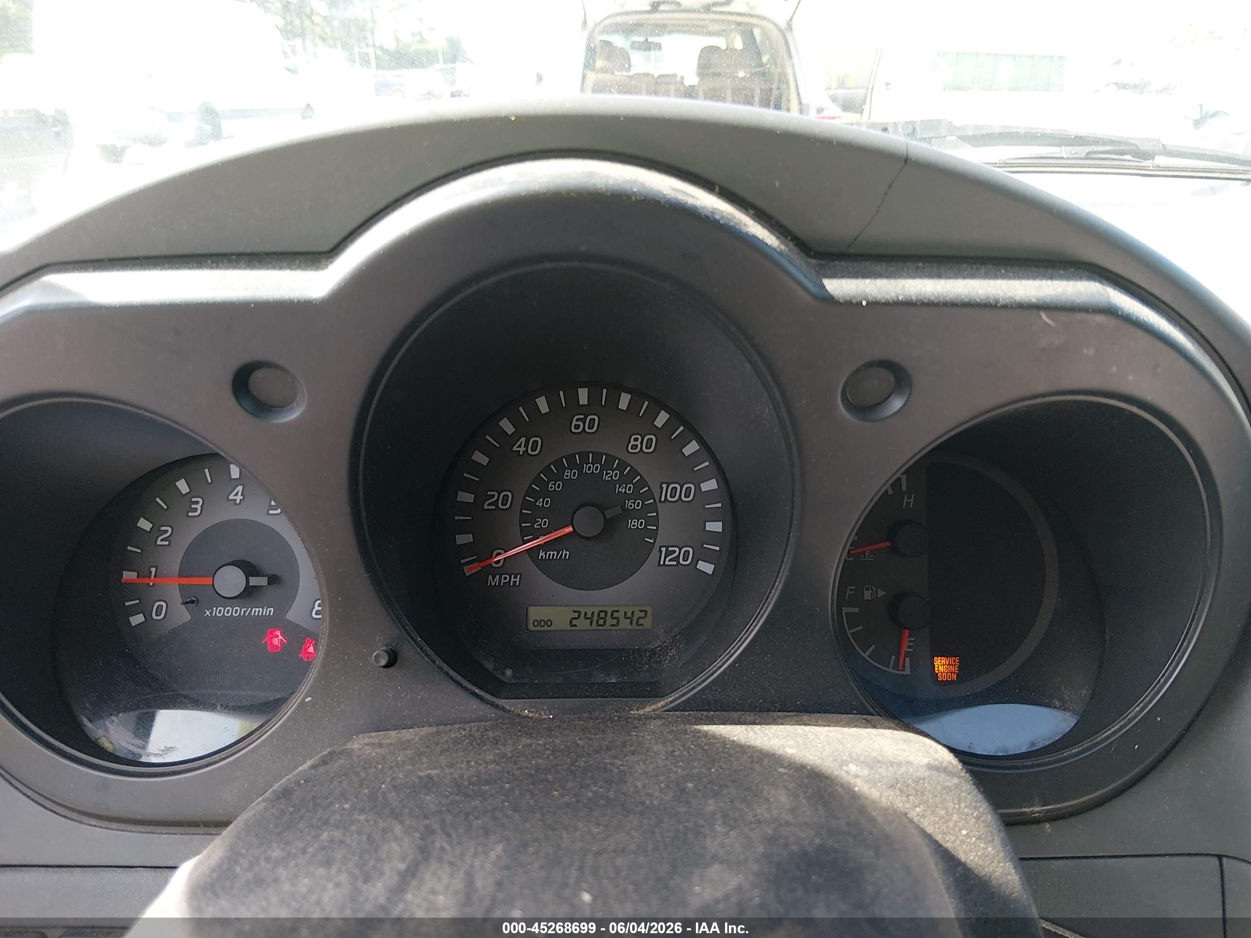 2002 Nissan Xterra Xe/se White vin: 5N1ED28T82C605918