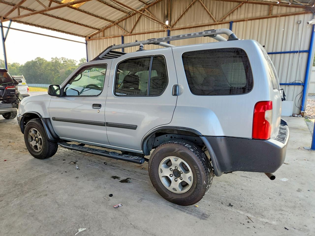 2000 Nissan Xterra Xe-v6 Silver vin: 5N1ED28T8YC598199