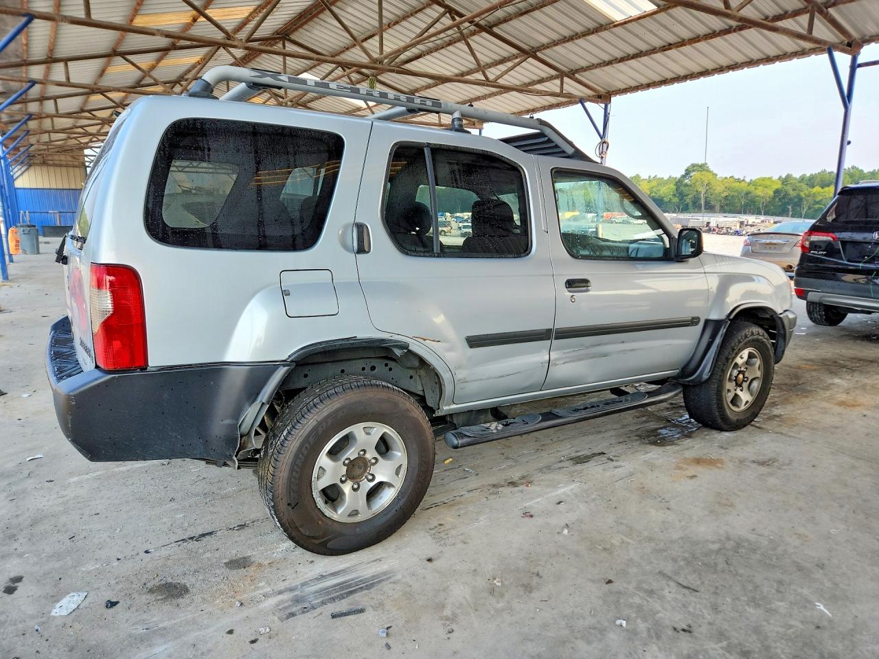 2000 Nissan Xterra Xe-v6 Silver vin: 5N1ED28T8YC598199