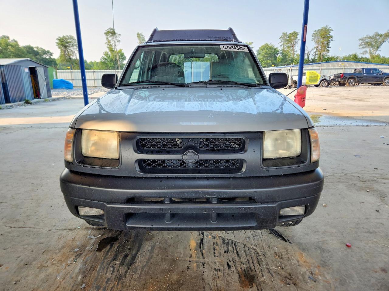 2000 Nissan Xterra Xe-v6 Silver vin: 5N1ED28T8YC598199