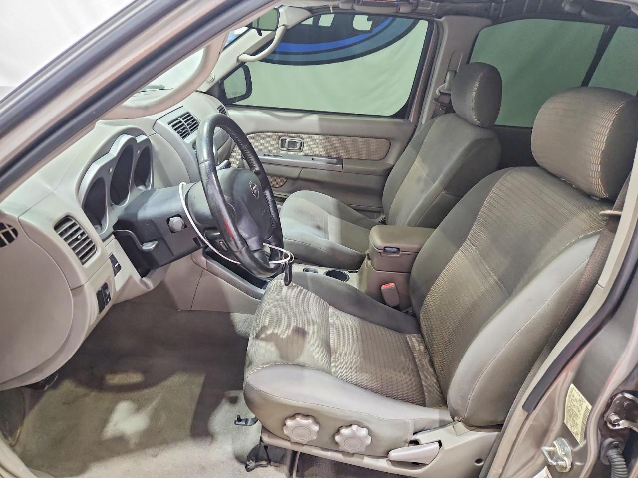 2004 Nissan Xterra Xe Tan vin: 5N1ED28T94C685314