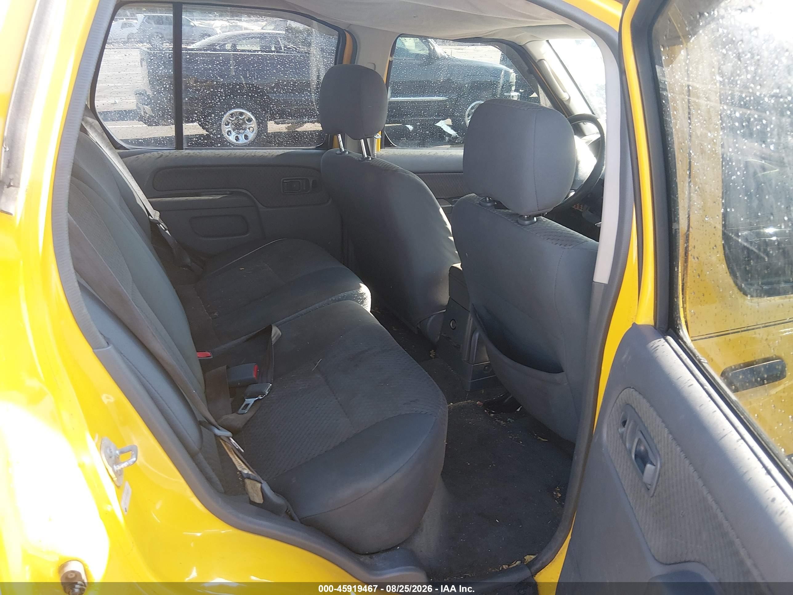 2002 Nissan Xterra Xe Yellow vin: 5N1ED28TX2C563090