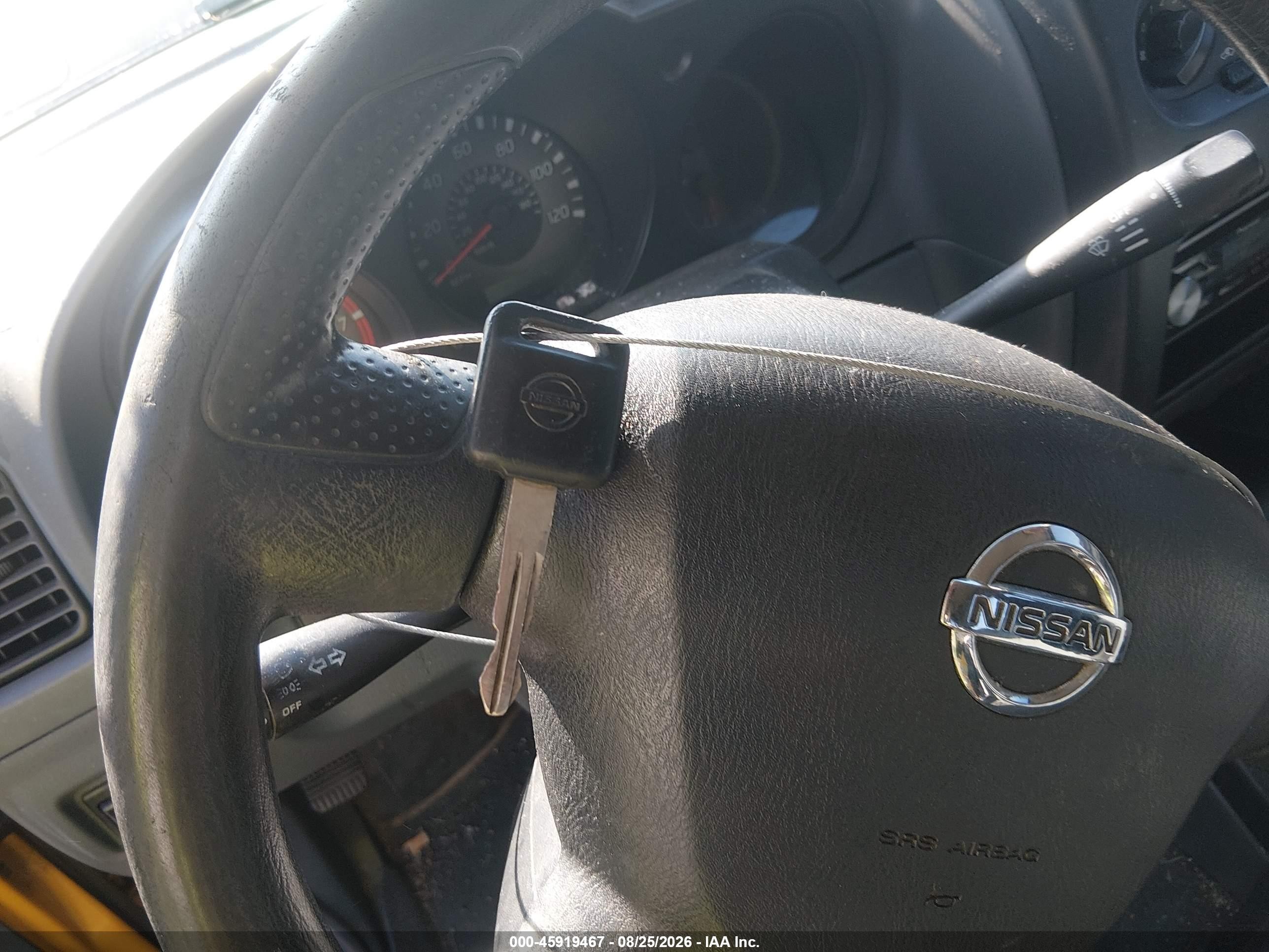 2002 Nissan Xterra Xe Yellow vin: 5N1ED28TX2C563090