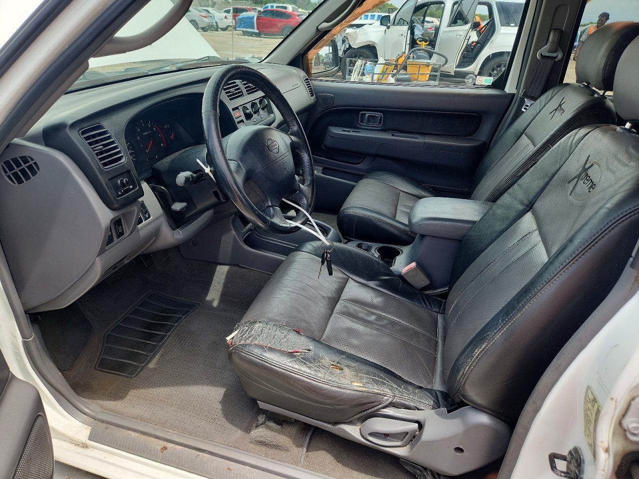 2000 Nissan Xterra Xe-v6 White vin: 5N1ED28TXYC603354