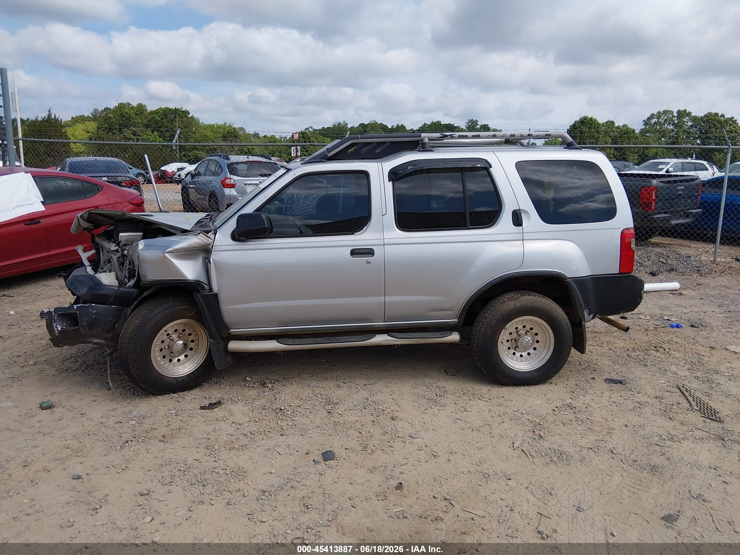 2001 Nissan Xterra Xe Silver vin: 5N1ED28Y01C504463