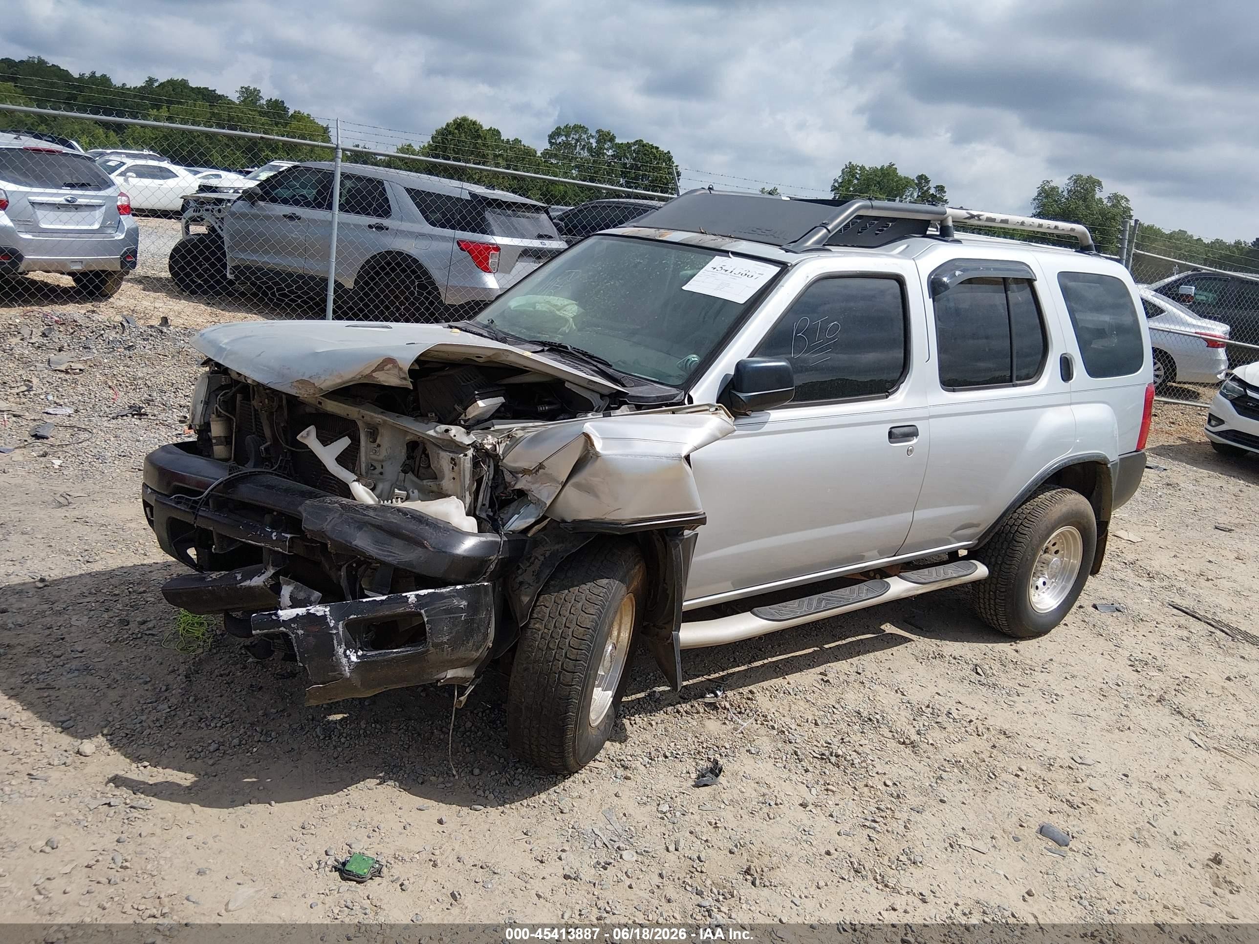 2001 Nissan Xterra Xe Silver vin: 5N1ED28Y01C504463
