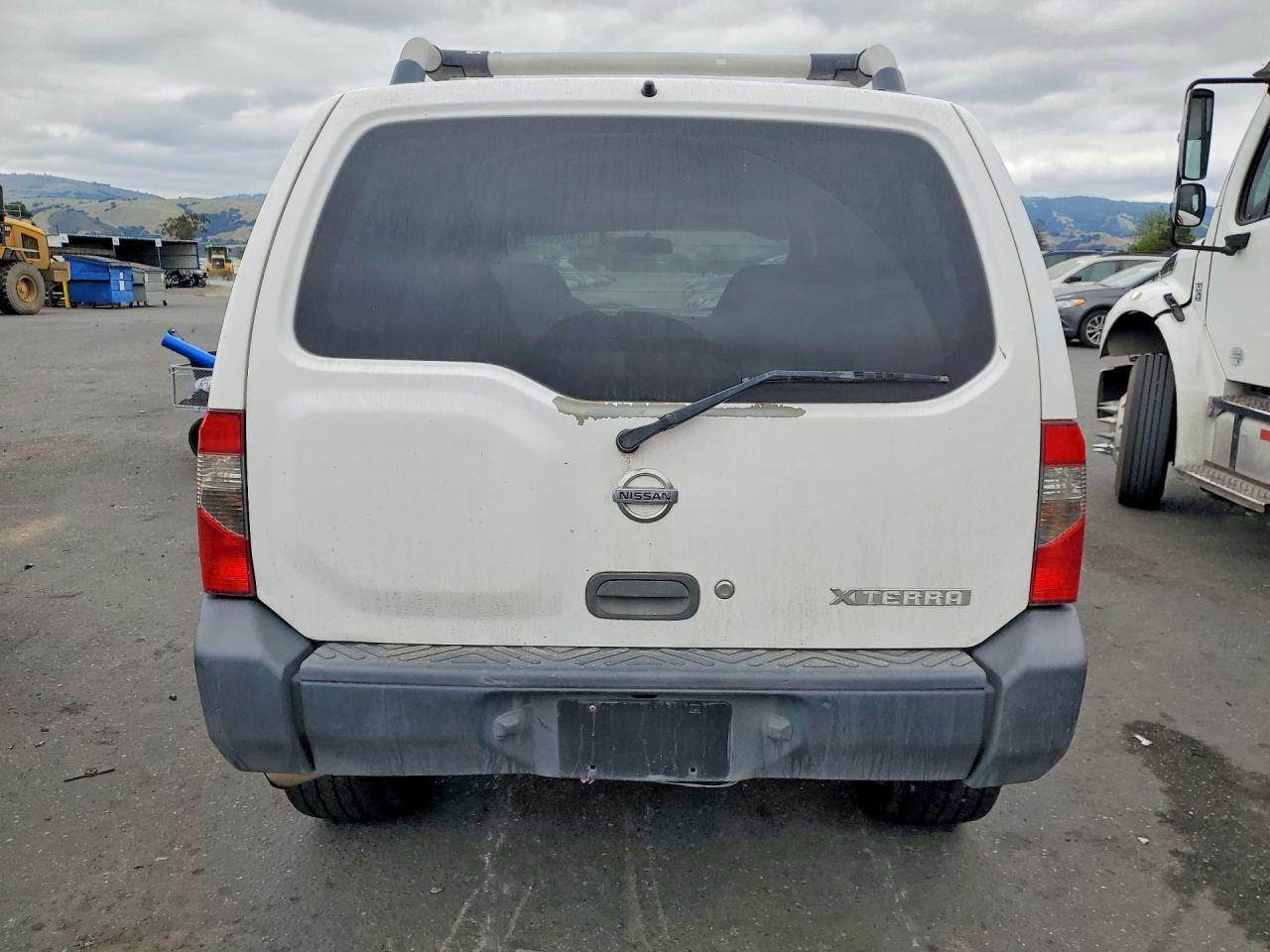 2004 Nissan Xterra Xe White vin: 5N1ED28Y04C632514