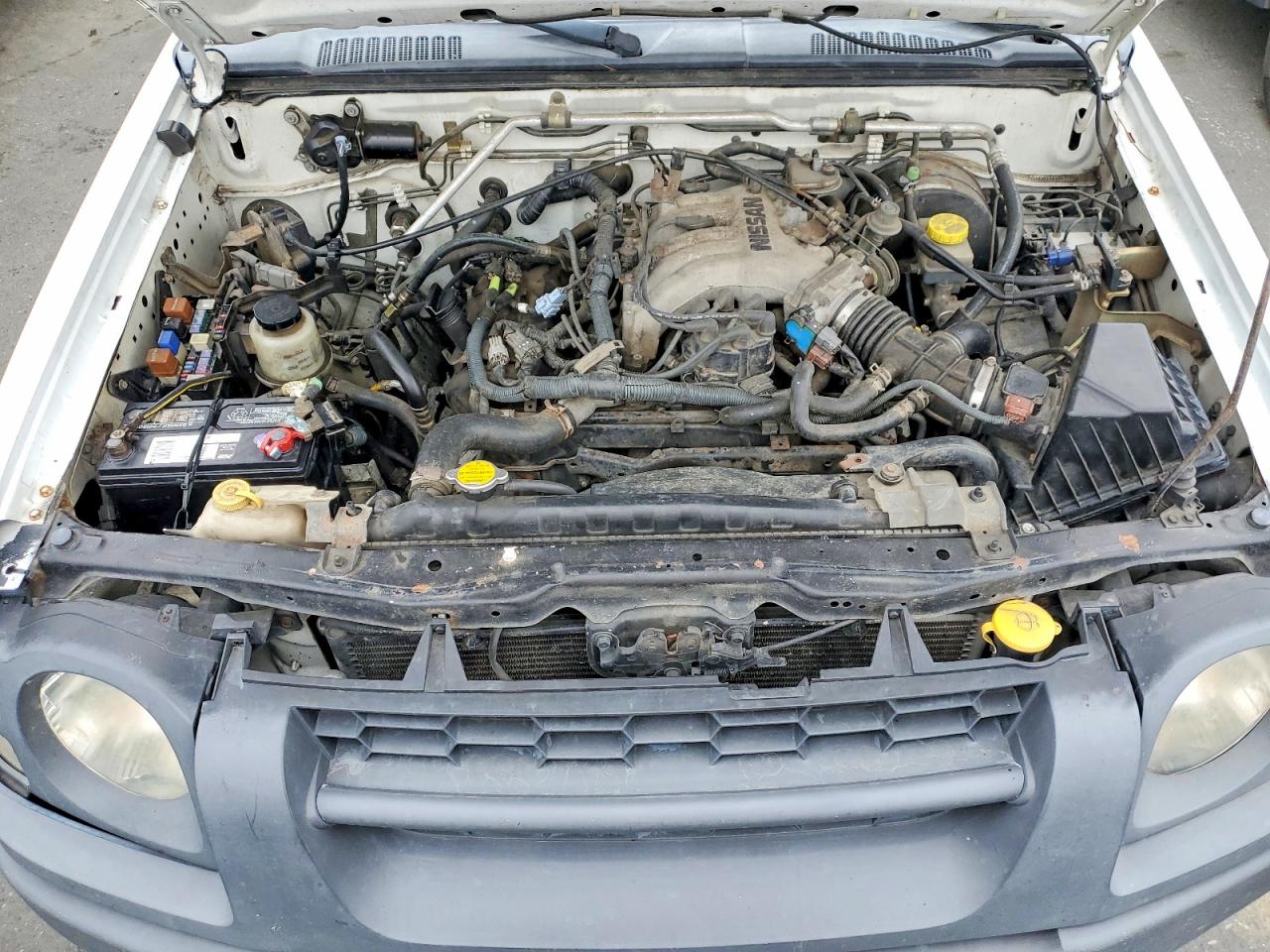 2004 Nissan Xterra Xe White vin: 5N1ED28Y04C632514