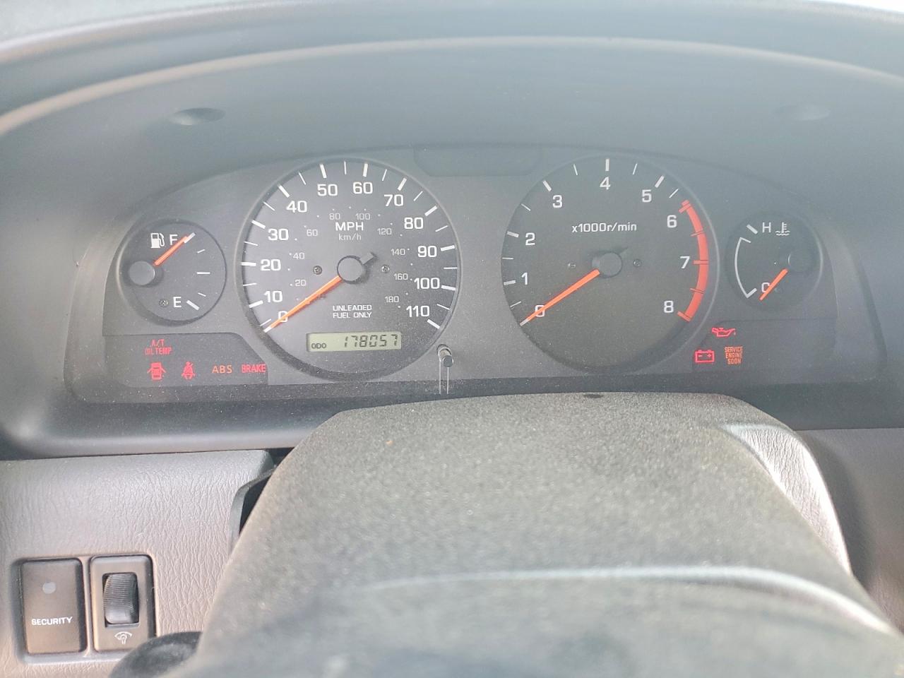 2000 Nissan Xterra Xe-v6 Silver vin: 5N1ED28Y0YC508765