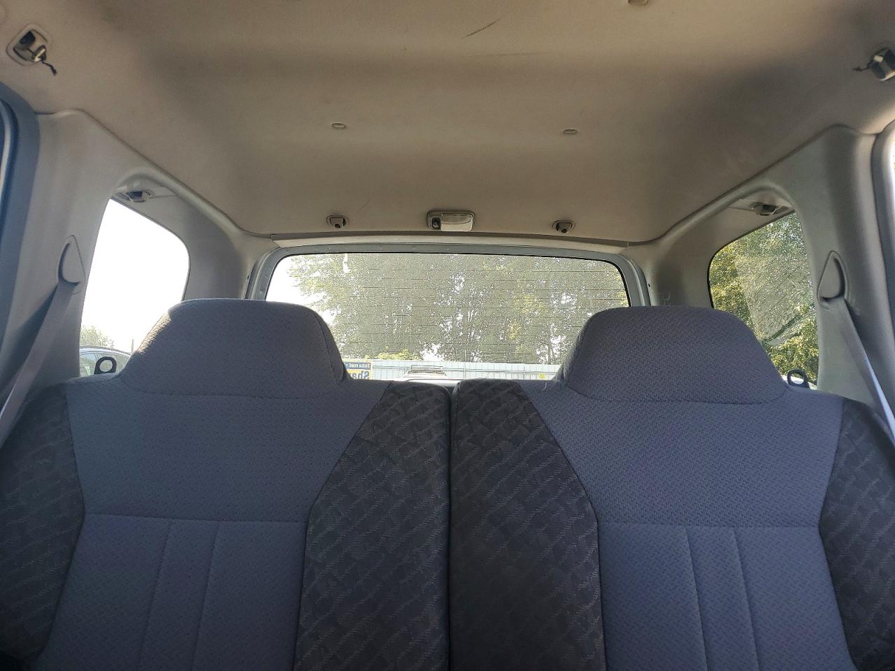 2000 Nissan Xterra Xe-v6 Silver vin: 5N1ED28Y0YC508765