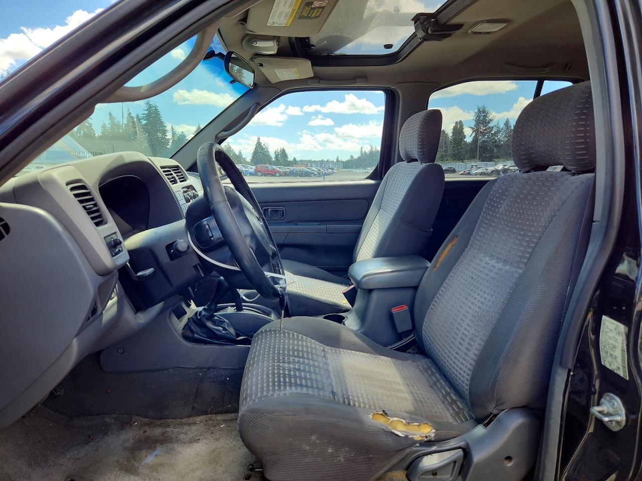 2001 Nissan Xterra Xe-v6 Black vin: 5N1ED28Y11C574831