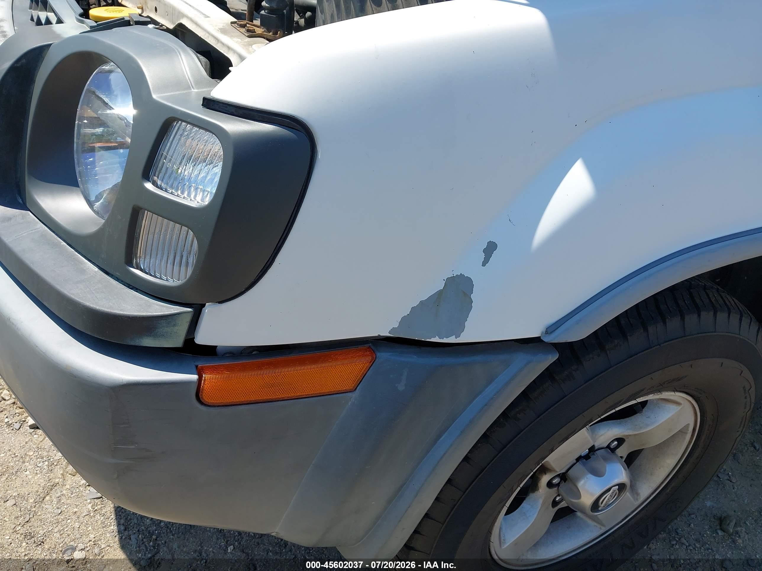 2004 Nissan Xterra Xe White vin: 5N1ED28Y14C607010