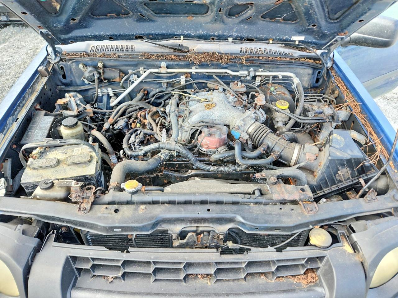 2004 Nissan Xterra Xe Blue vin: 5N1ED28Y14C637737