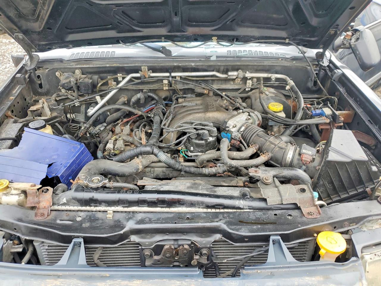 2001 Nissan Xterra Xe-v6 Black vin: 5N1ED28Y21C583652
