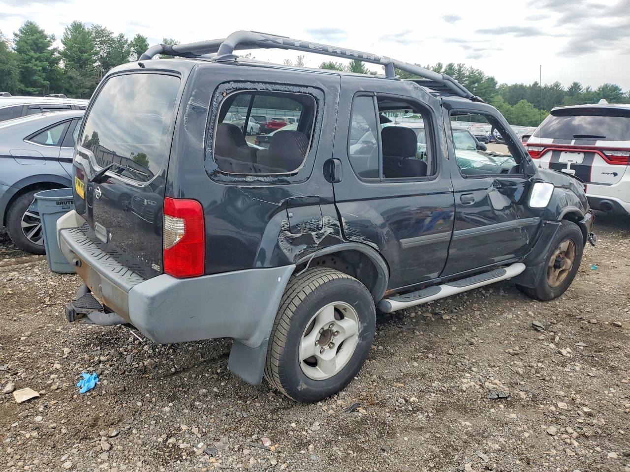 2001 Nissan Xterra Xe-v6 Black vin: 5N1ED28Y21C583652
