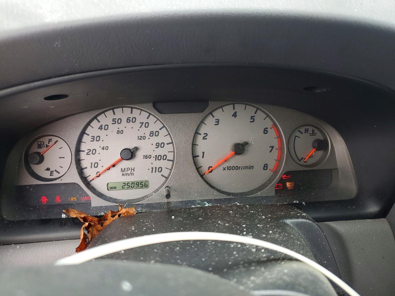 2001 Nissan Xterra Xe-v6 Black vin: 5N1ED28Y21C583652
