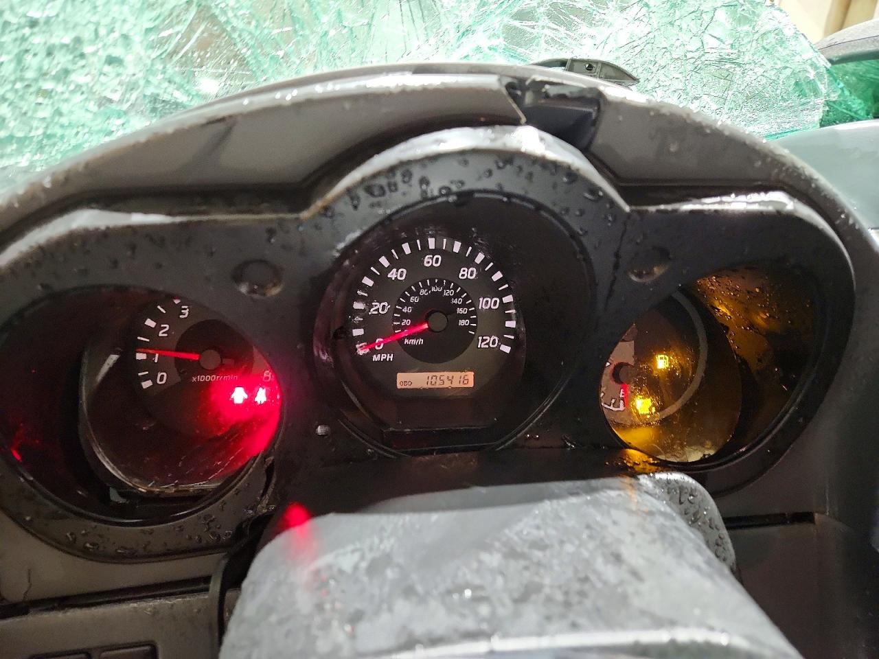 2003 Nissan Xterra Xe-v6 Silver vin: 5N1ED28Y23C679297