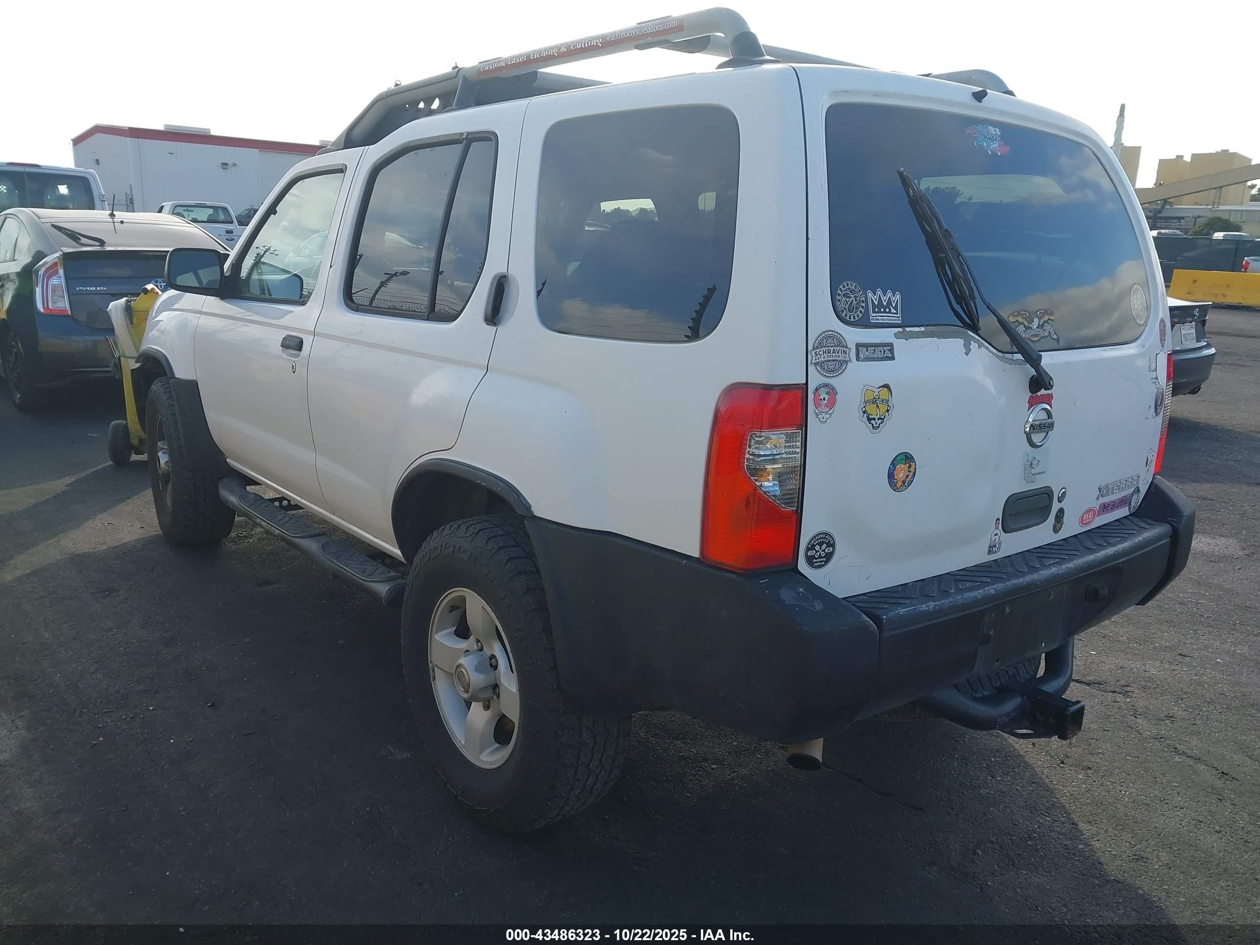 2004 Nissan Xterra Xe White vin: 5N1ED28Y24C618842