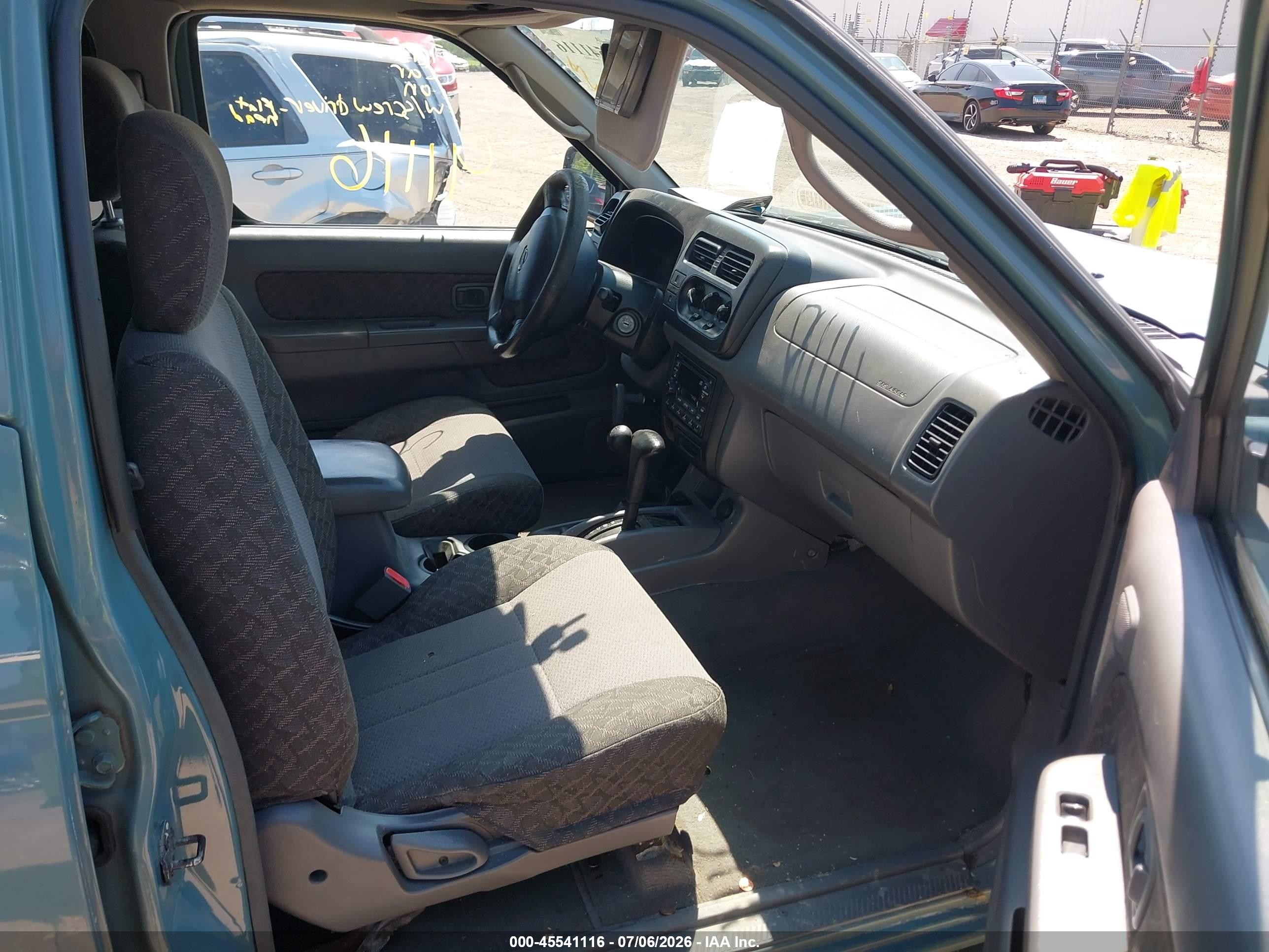 2001 Nissan Xterra Xe Blue vin: 5N1ED28Y31C515439