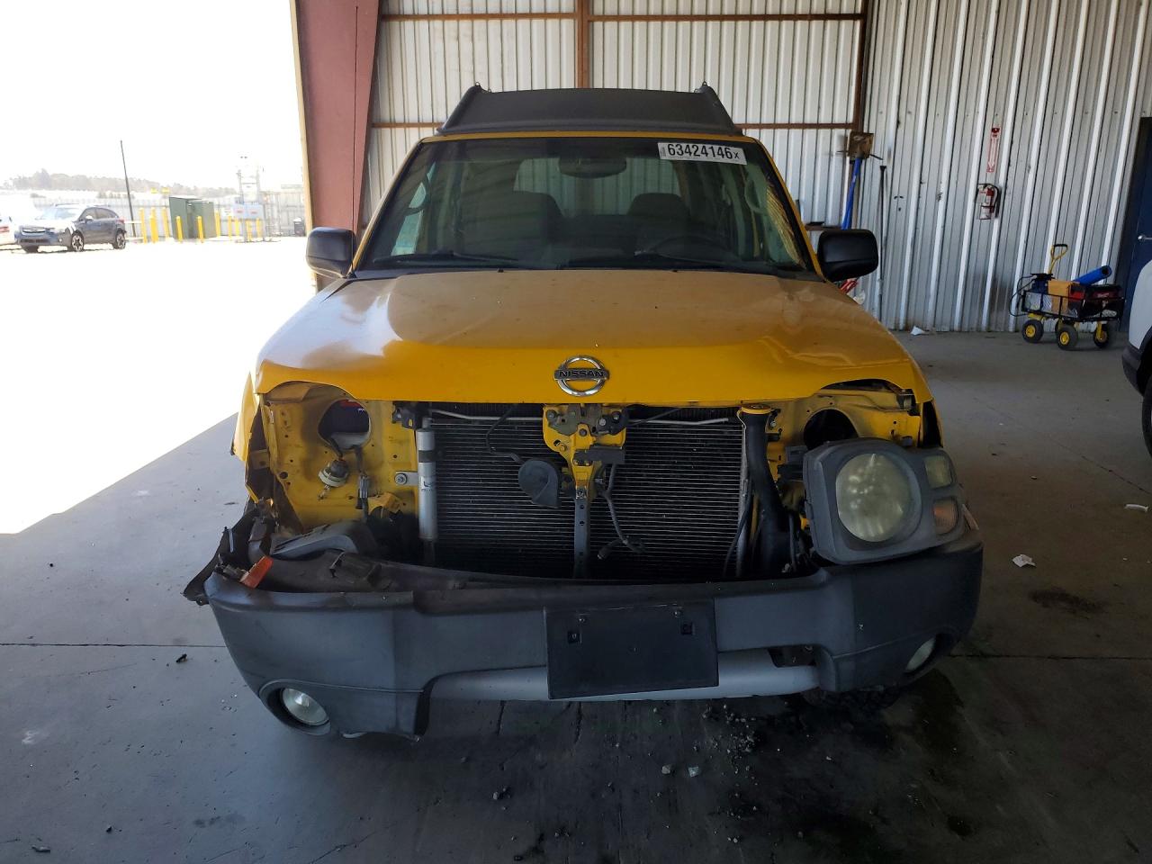 2003 Nissan Xterra Xe-v6 Yellow vin: 5N1ED28Y33C695718