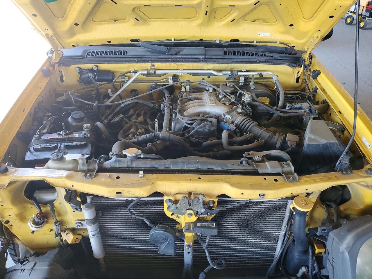 2003 Nissan Xterra Xe-v6 Yellow vin: 5N1ED28Y33C695718