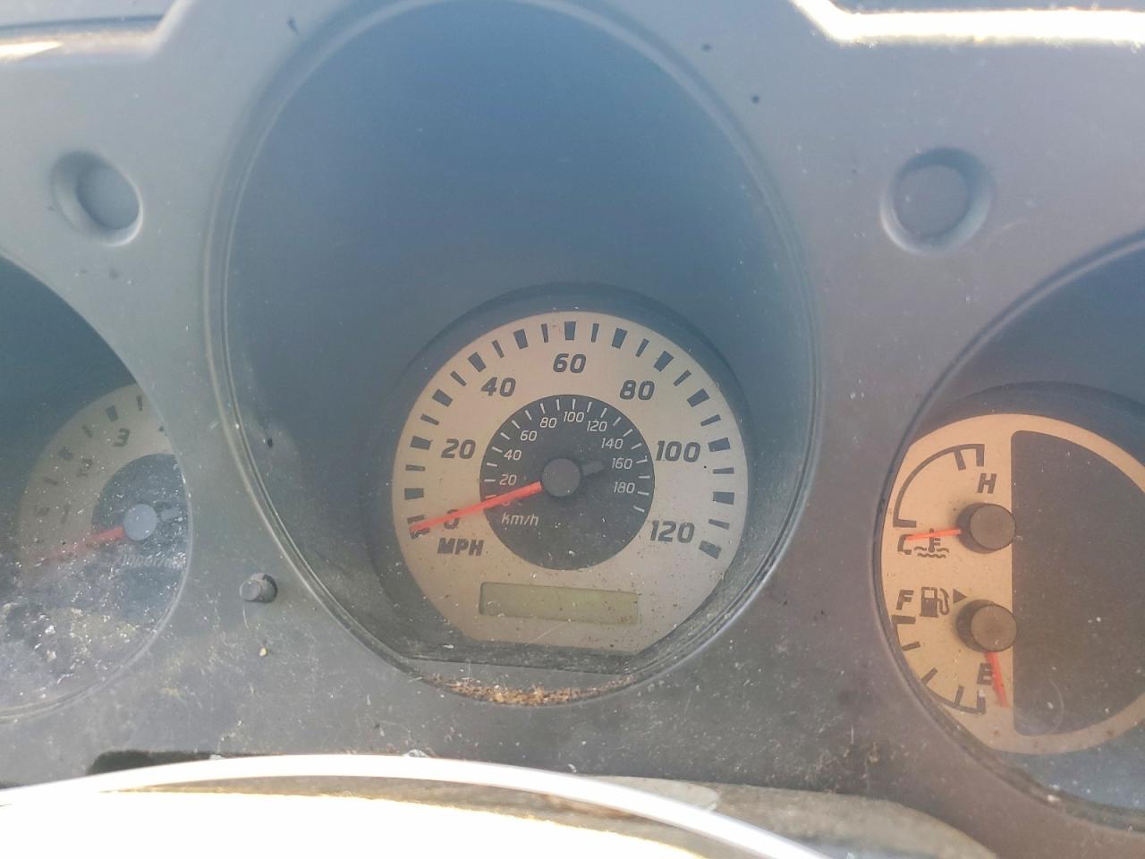 2004 Nissan Xterra Xe Серебряный vin: 5N1ED28Y34C626190