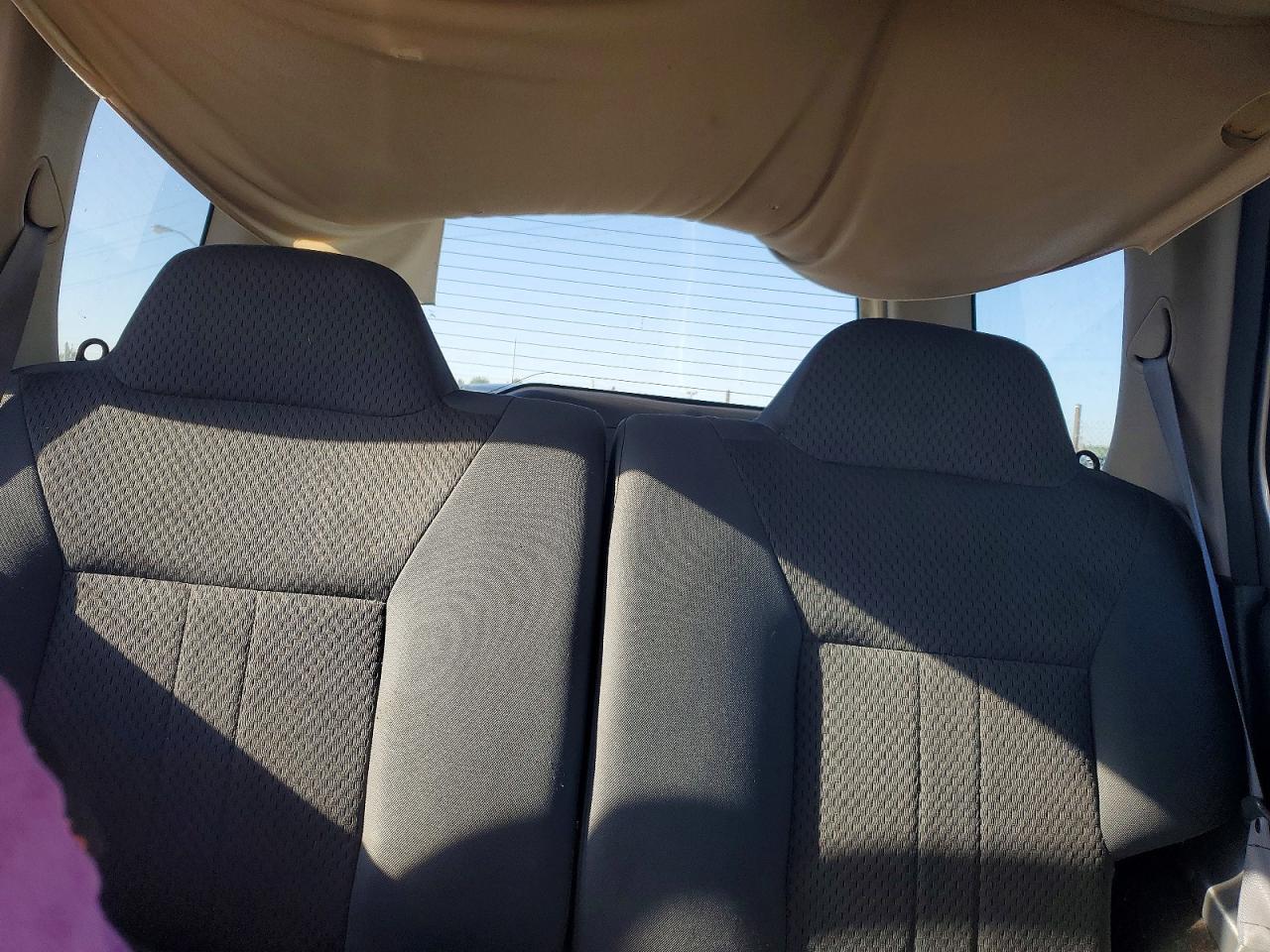 2004 Nissan Xterra Xe Серебряный vin: 5N1ED28Y34C626190