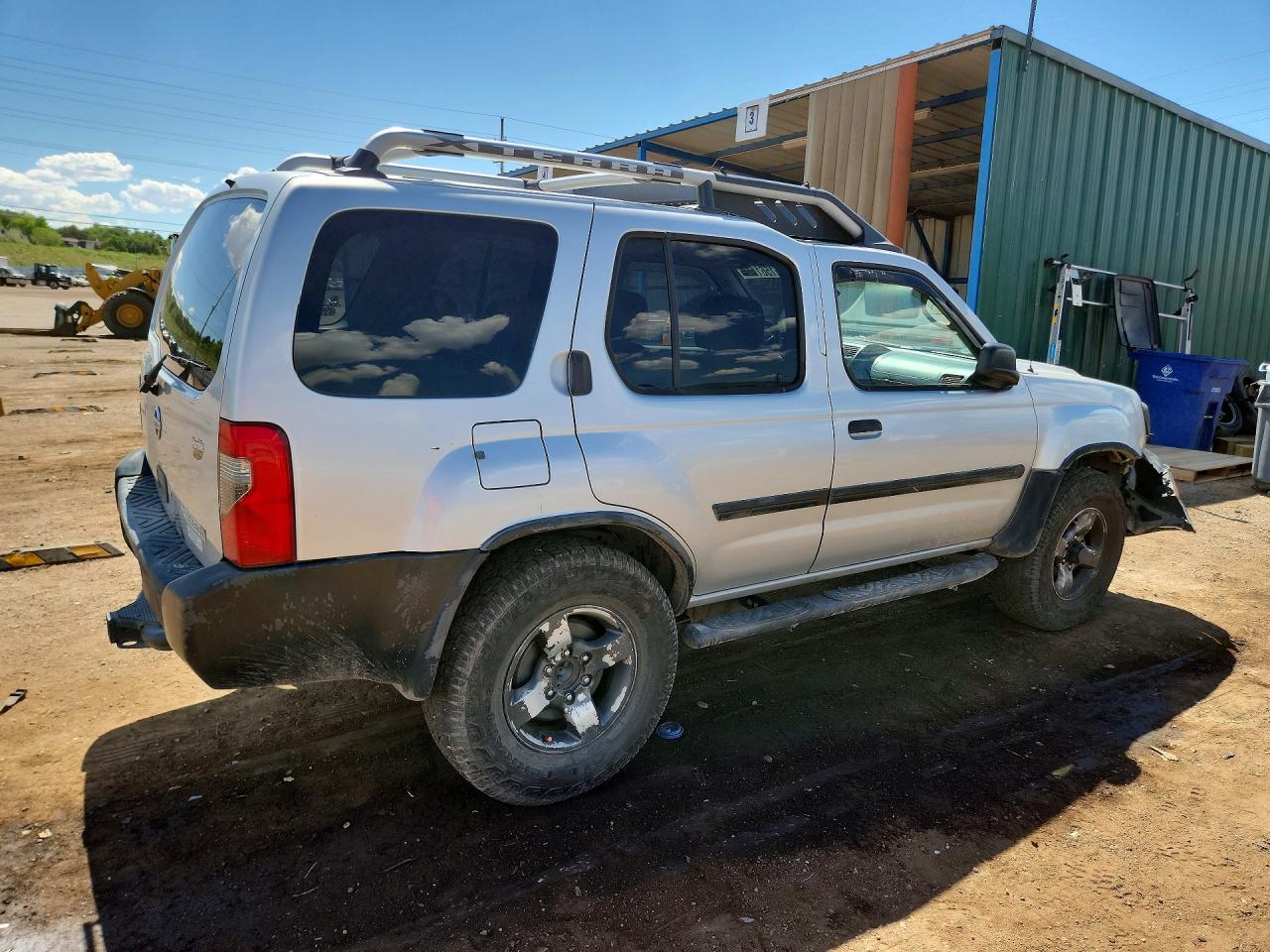 2004 Nissan Xterra Xe Silver vin: 5N1ED28Y34C675521