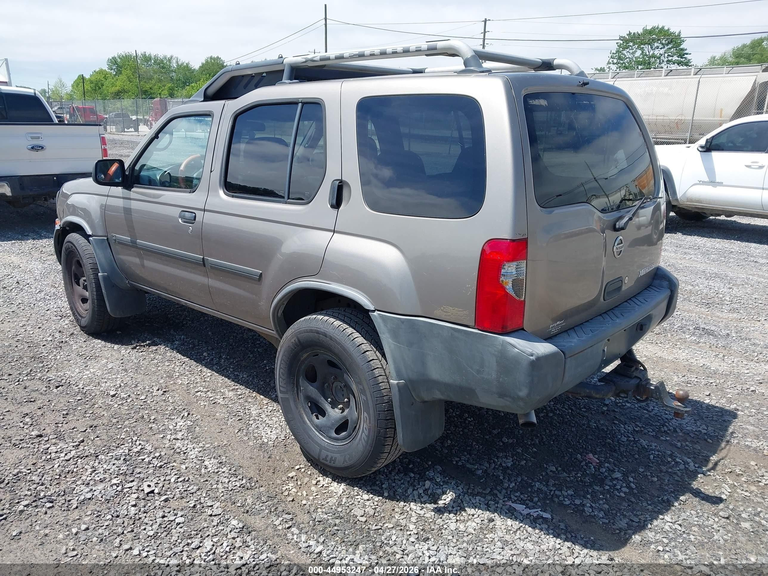 2003 Nissan Xterra Xe Gold vin: 5N1ED28Y43C702451