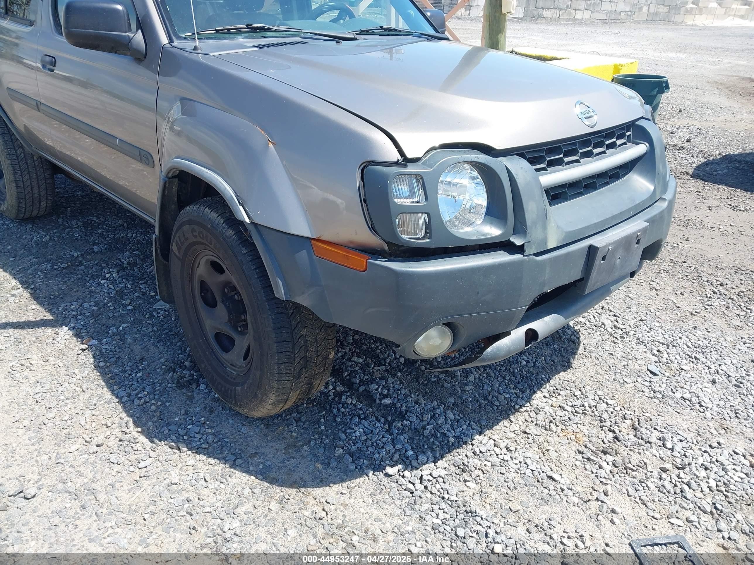 2003 Nissan Xterra Xe Gold vin: 5N1ED28Y43C702451