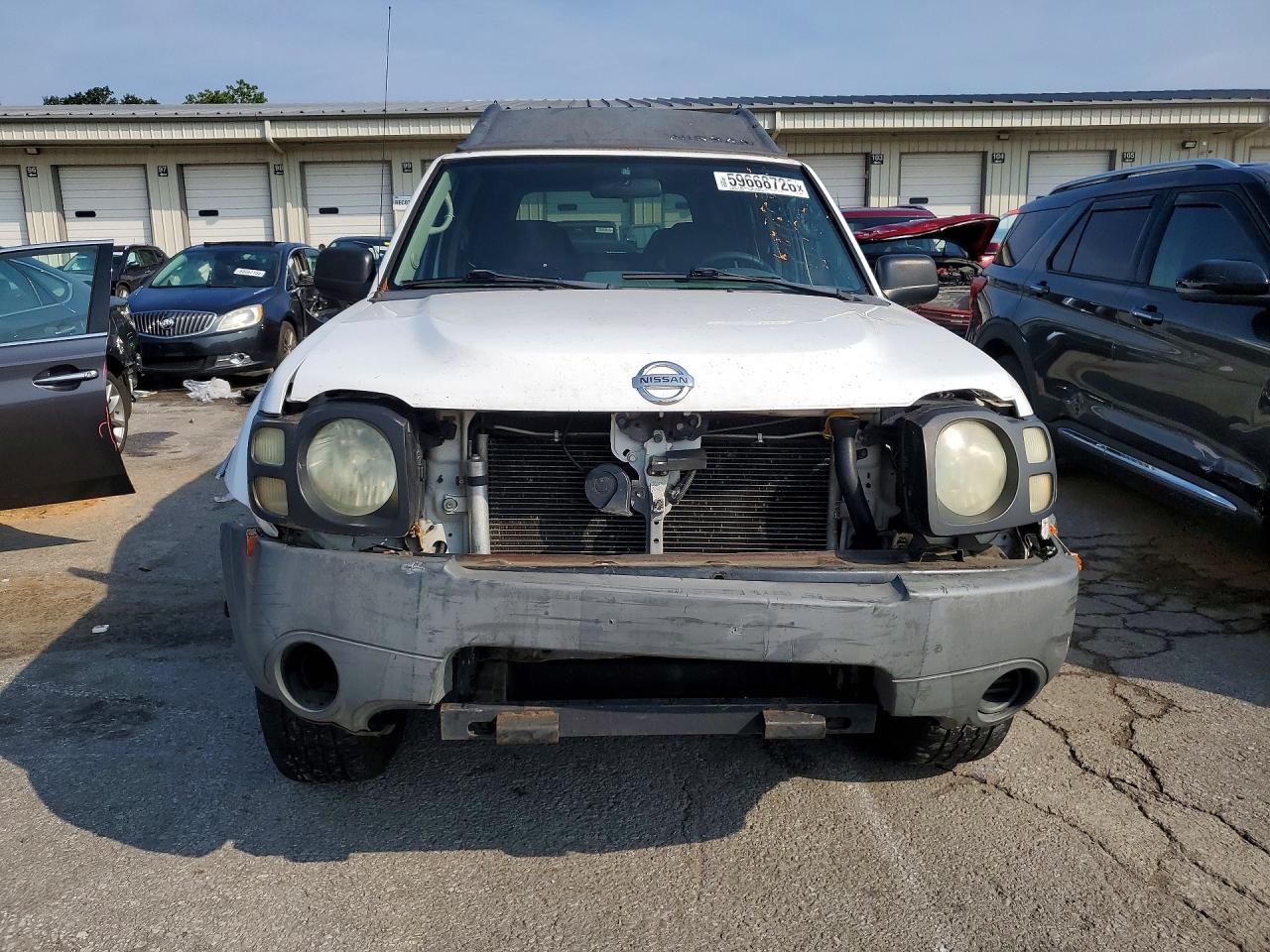 2004 Nissan Xterra Xe White vin: 5N1ED28Y44C625565