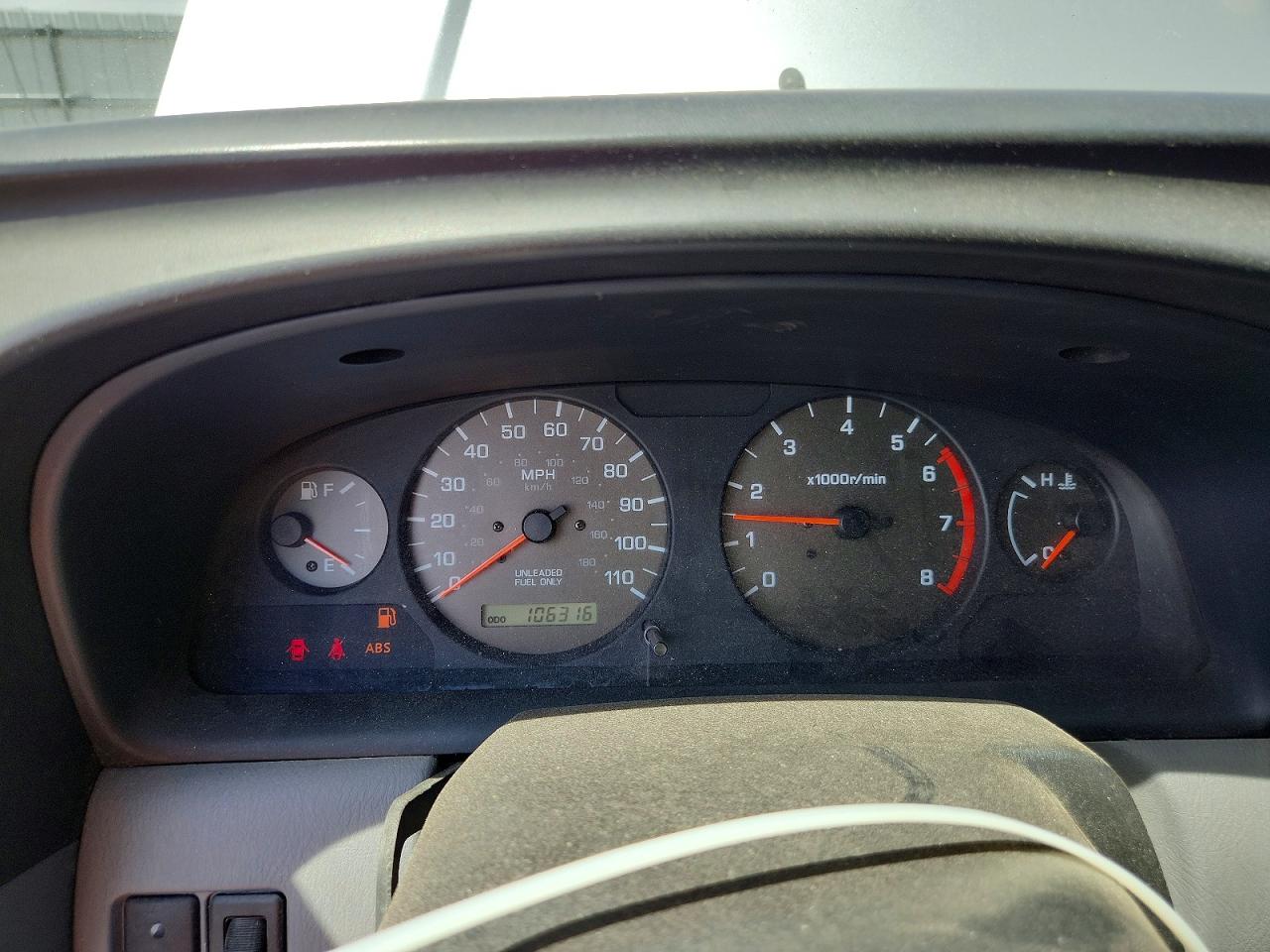 2000 Nissan Xterra Xe-v6 Silver vin: 5N1ED28Y4YC540442