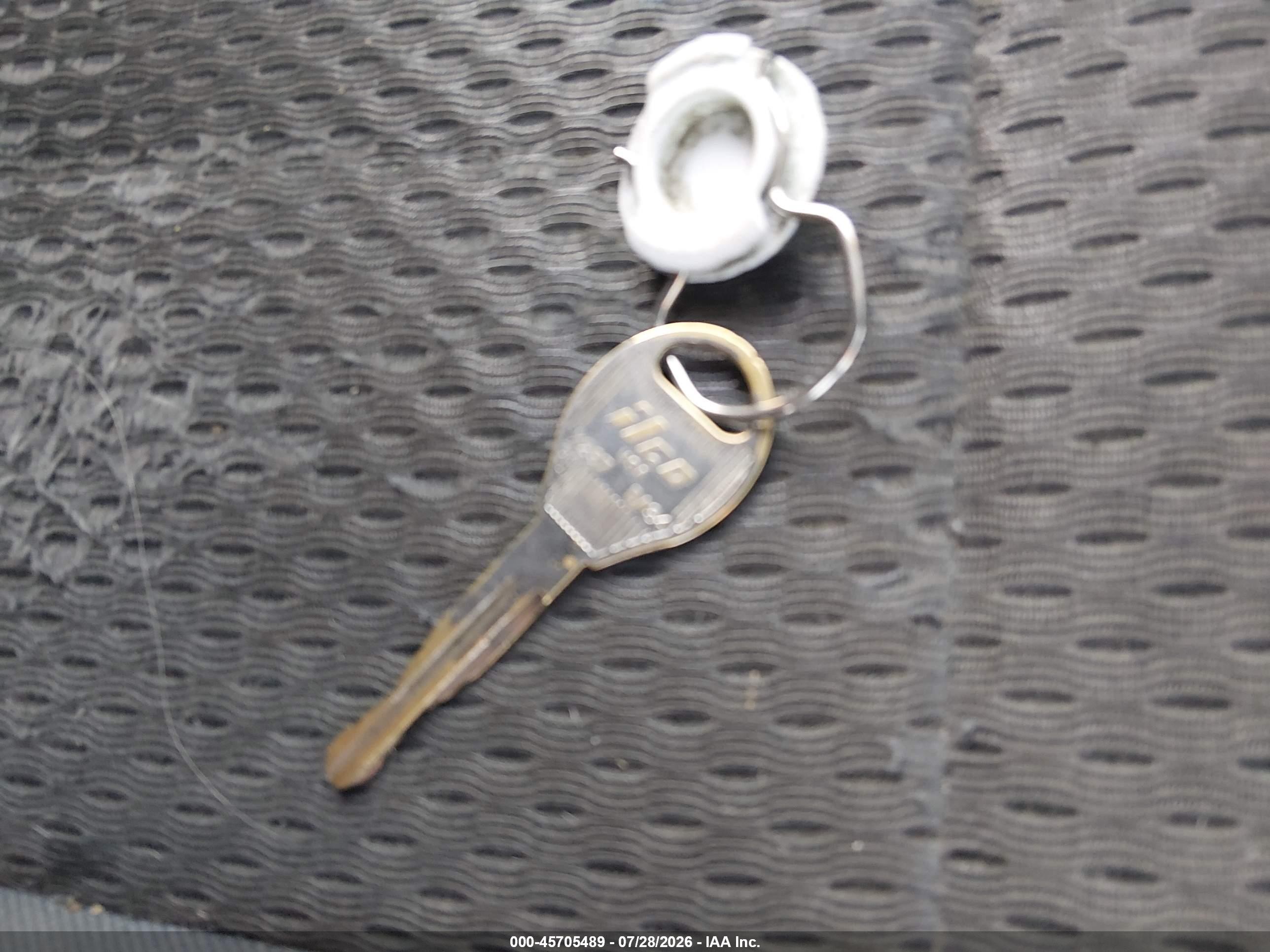 2002 Nissan Xterra Xe Pewter vin: 5N1ED28Y52C505769