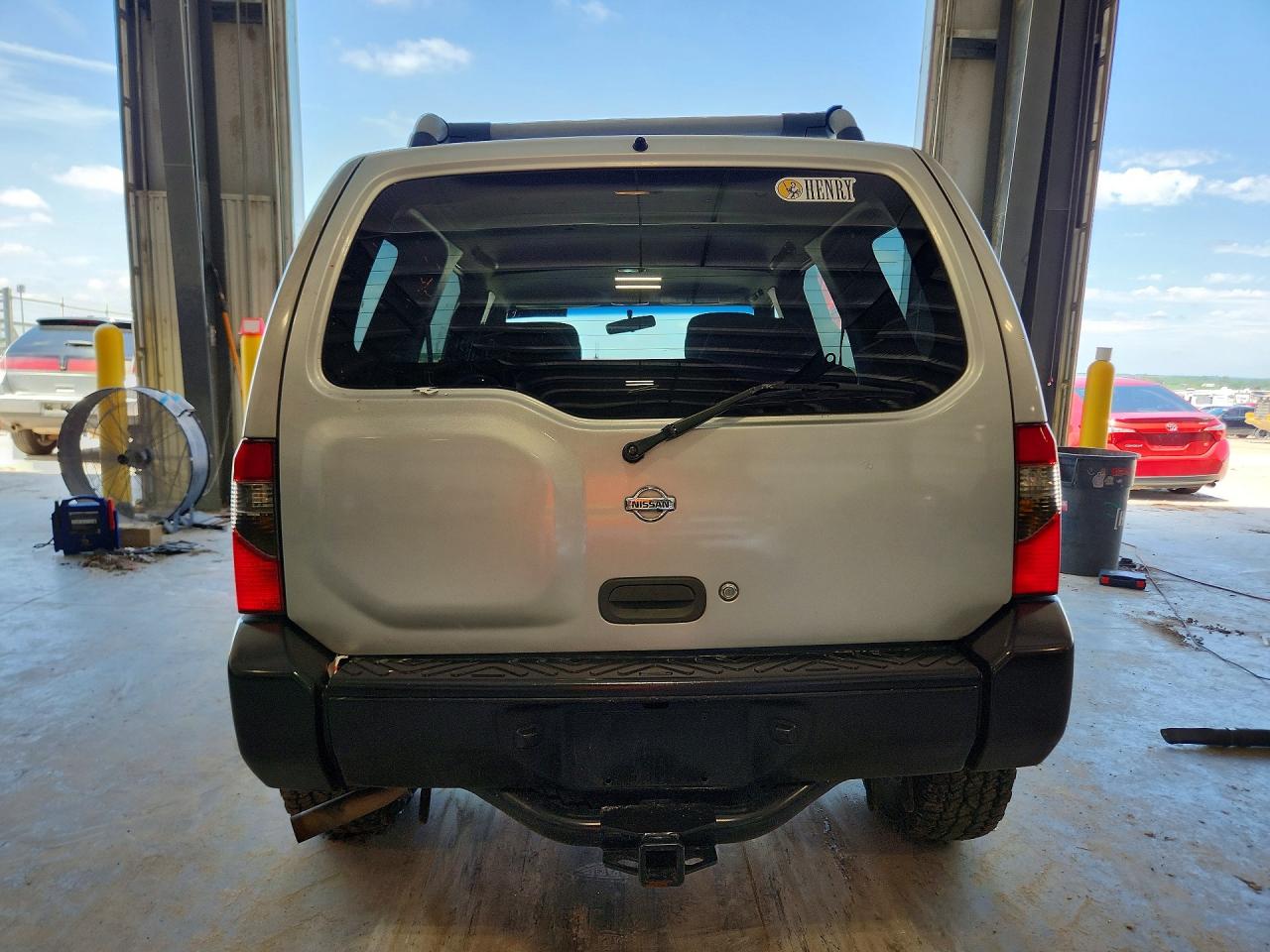 2000 Nissan Xterra Xe-v6 Silver vin: 5N1ED28Y5YC548503