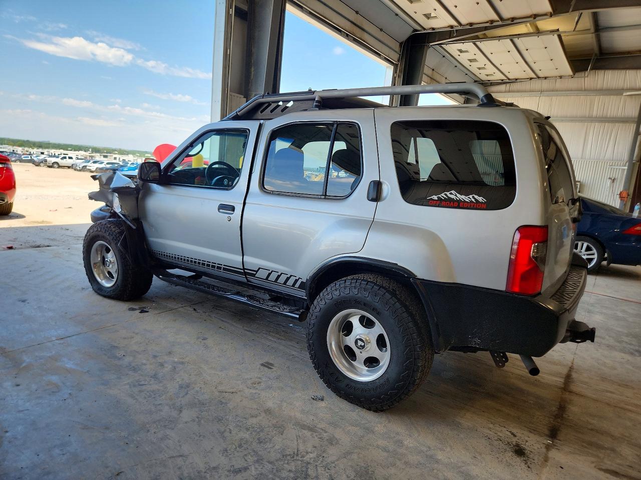 2000 Nissan Xterra Xe-v6 Silver vin: 5N1ED28Y5YC548503