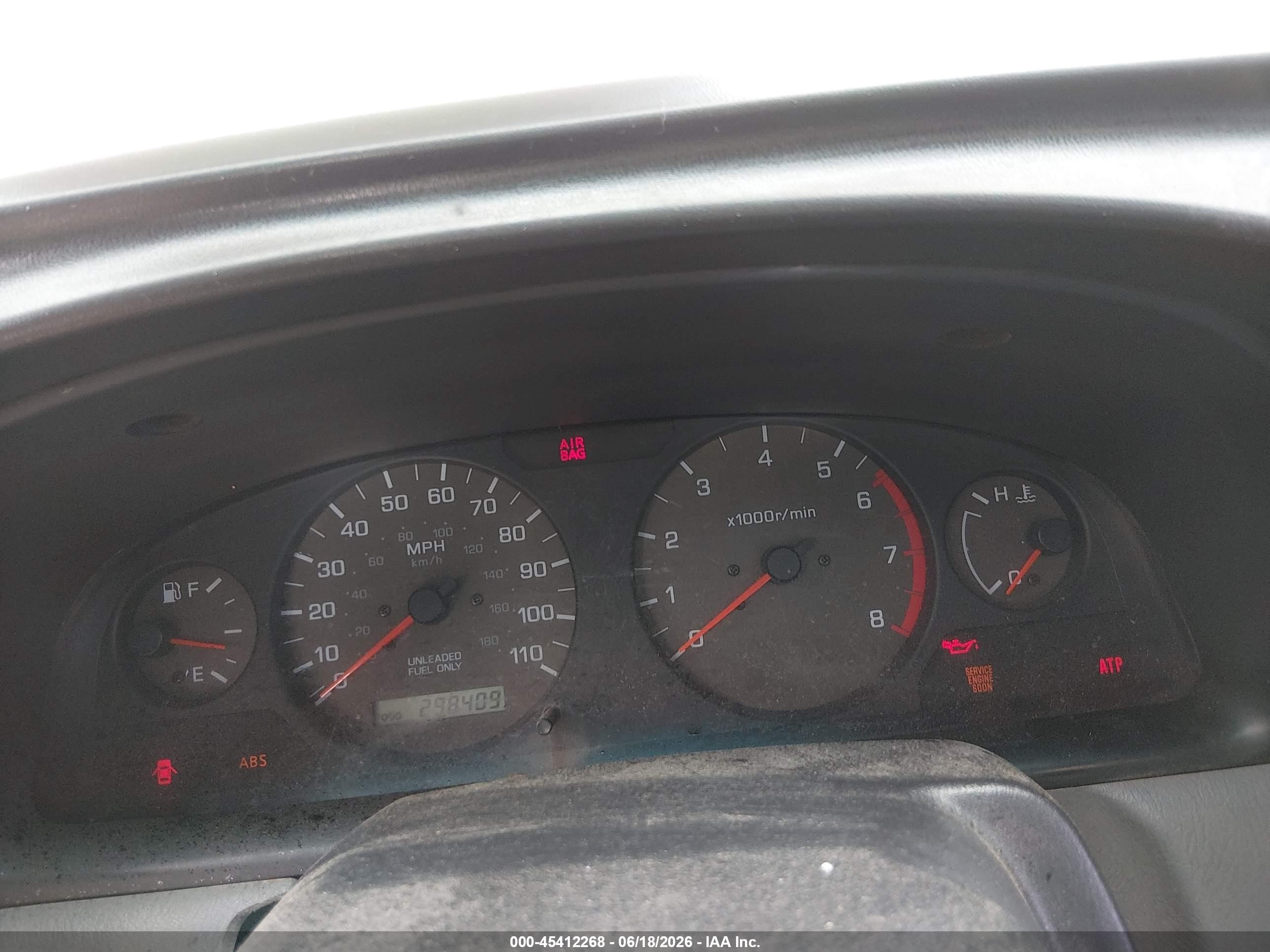 2000 Nissan Xterra Se/xe Silver vin: 5N1ED28Y7YC580370