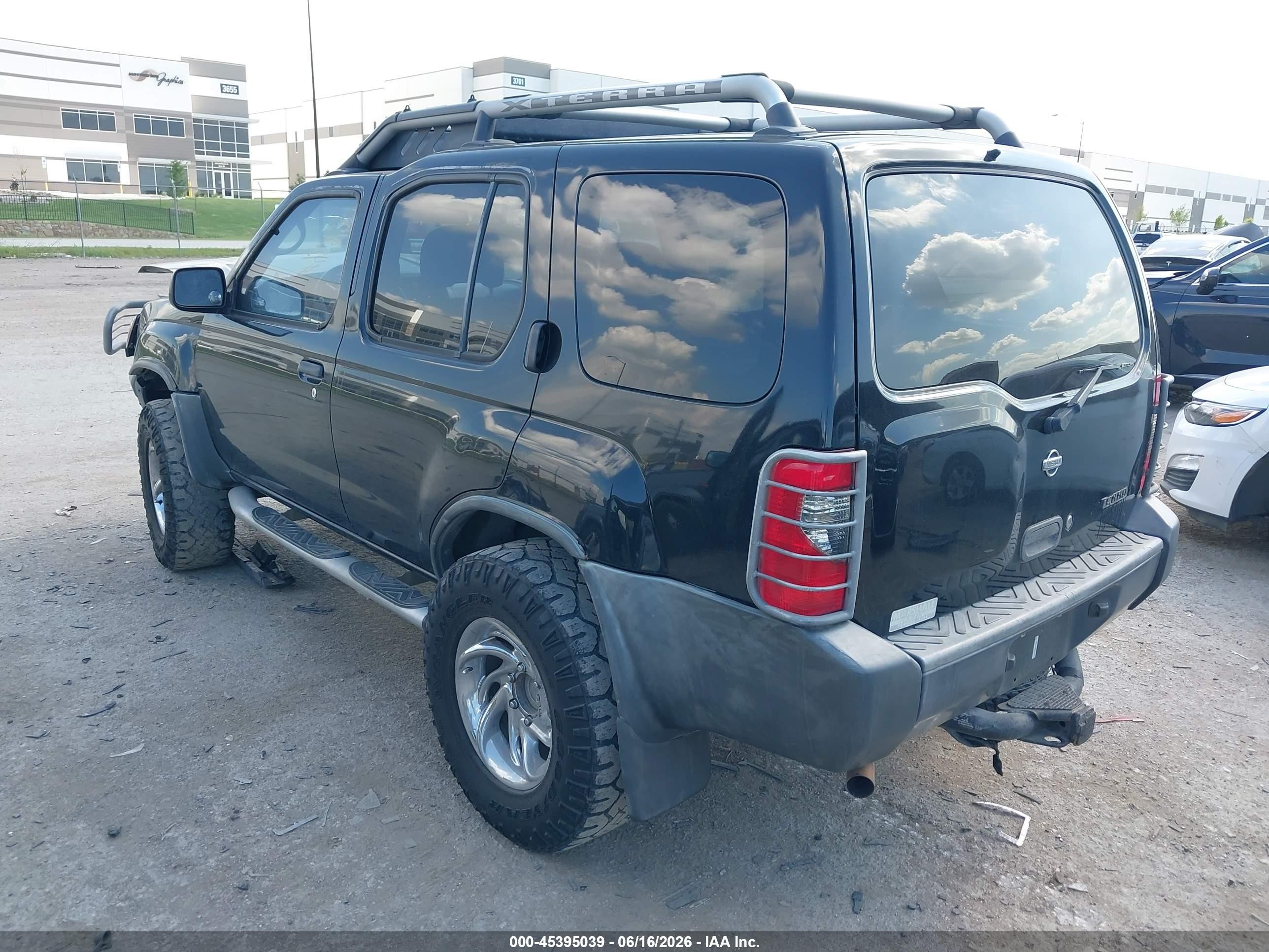 2001 Nissan Xterra Xe Black vin: 5N1ED28Y81C582196