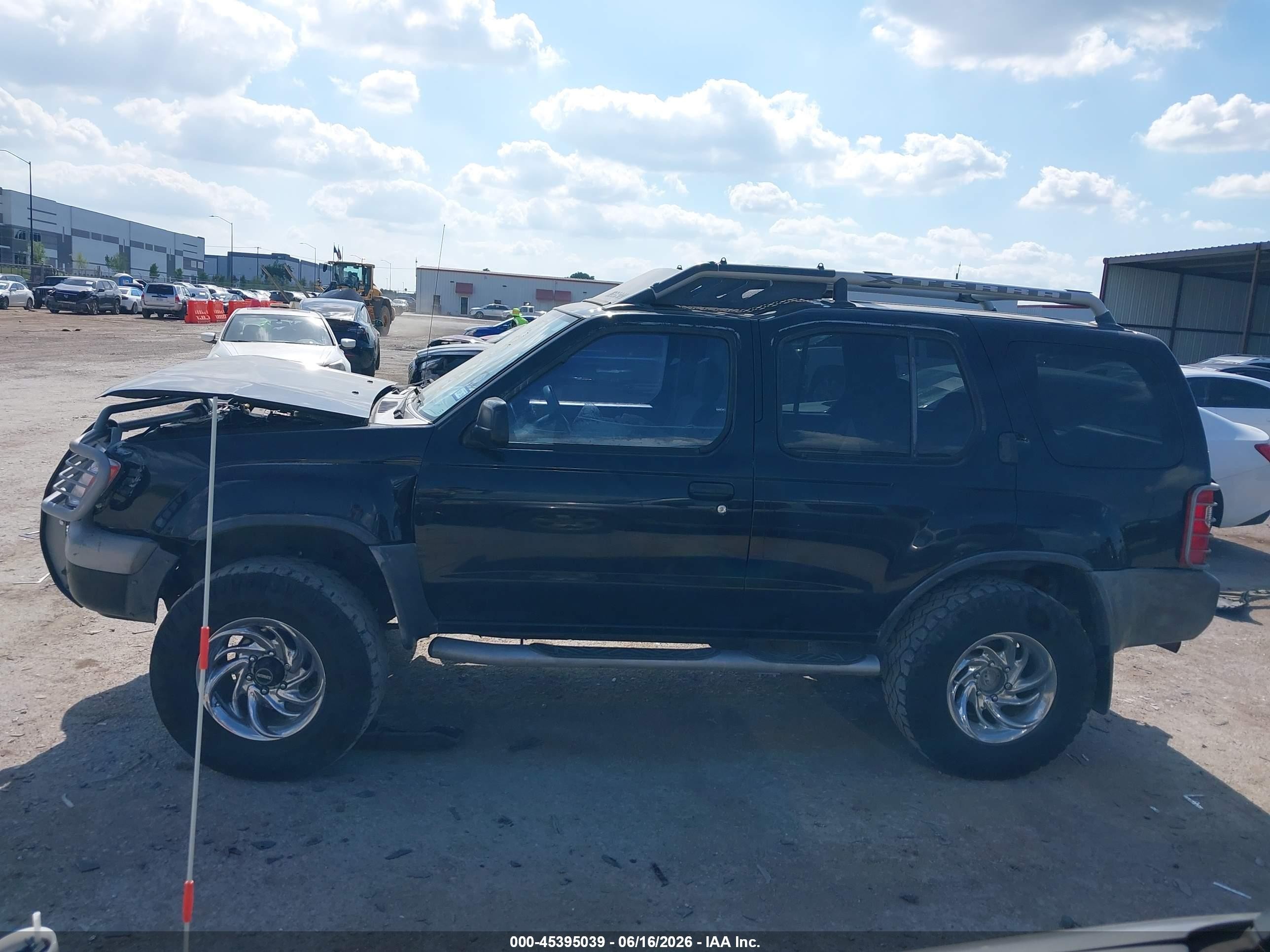2001 Nissan Xterra Xe Black vin: 5N1ED28Y81C582196