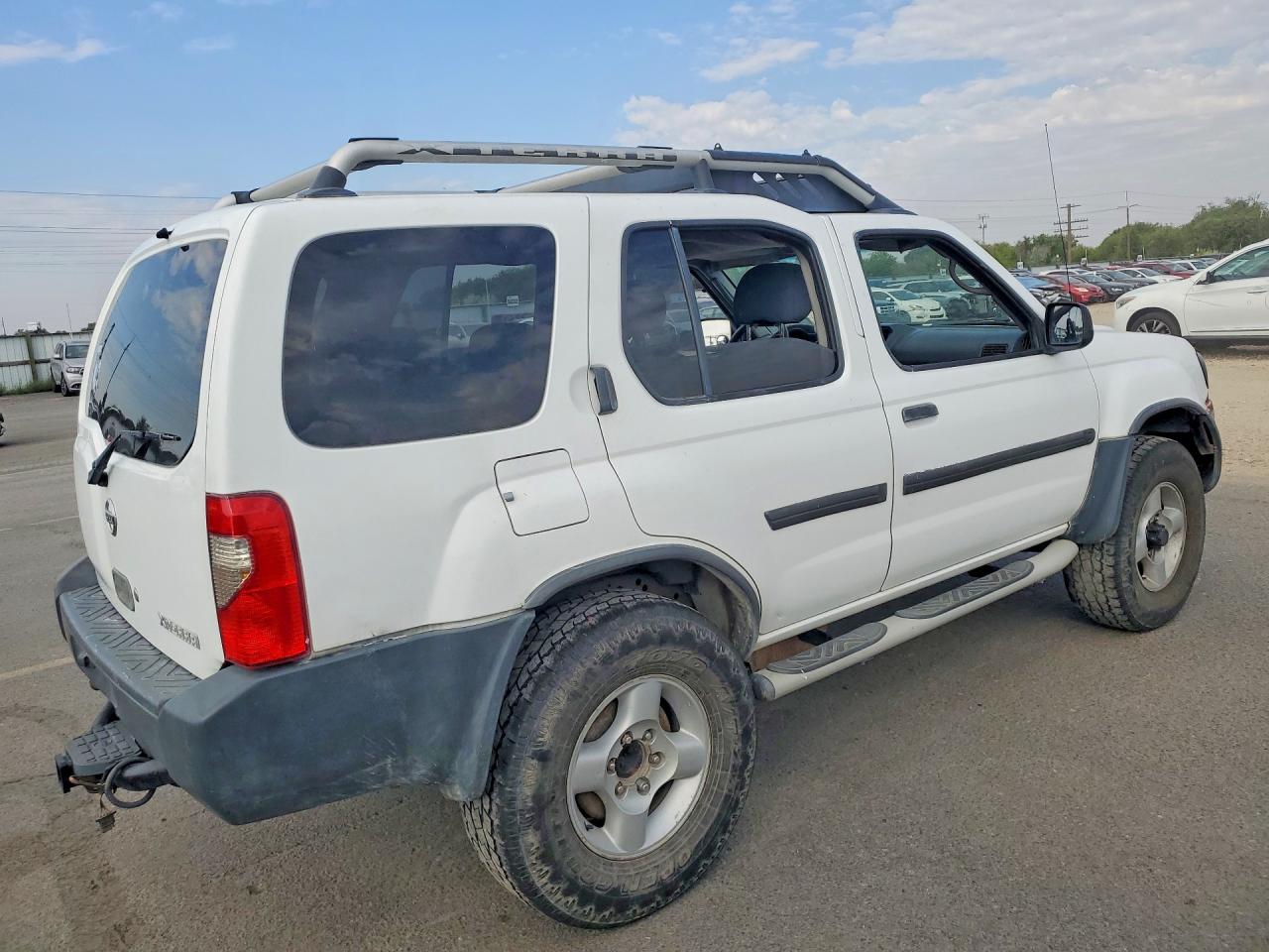 2002 Nissan Xterra Xe-v6 White vin: 5N1ED28Y82C512568