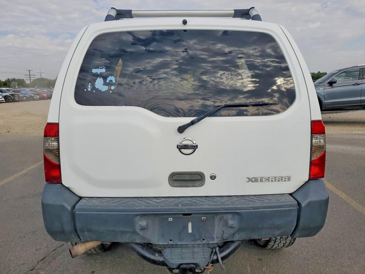 2002 Nissan Xterra Xe-v6 White vin: 5N1ED28Y82C512568