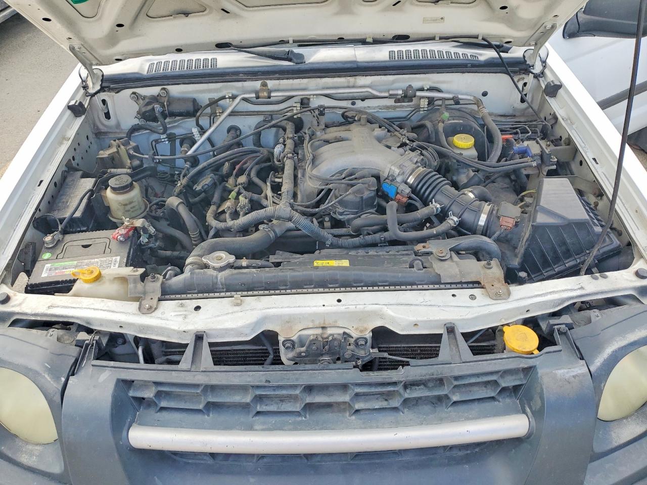2002 Nissan Xterra Xe-v6 White vin: 5N1ED28Y82C512568