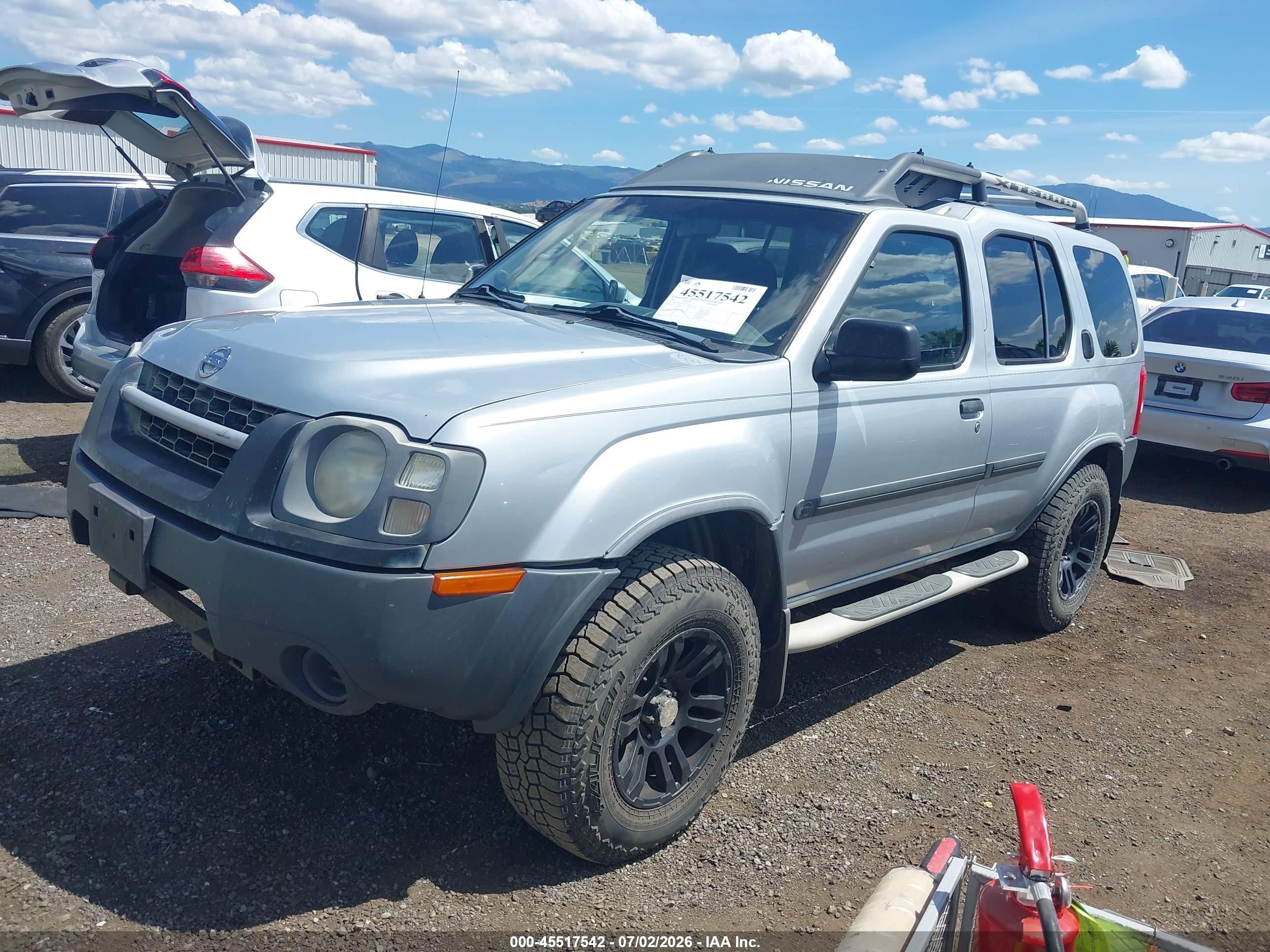 2003 Nissan Xterra Xe Silver vin: 5N1ED28Y83C661158