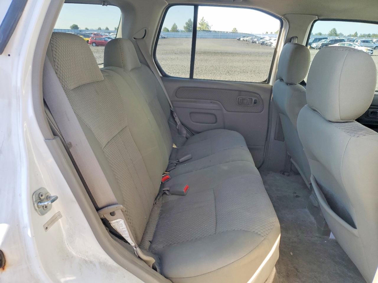2004 Nissan Xterra Xe White vin: 5N1ED28Y84C626170