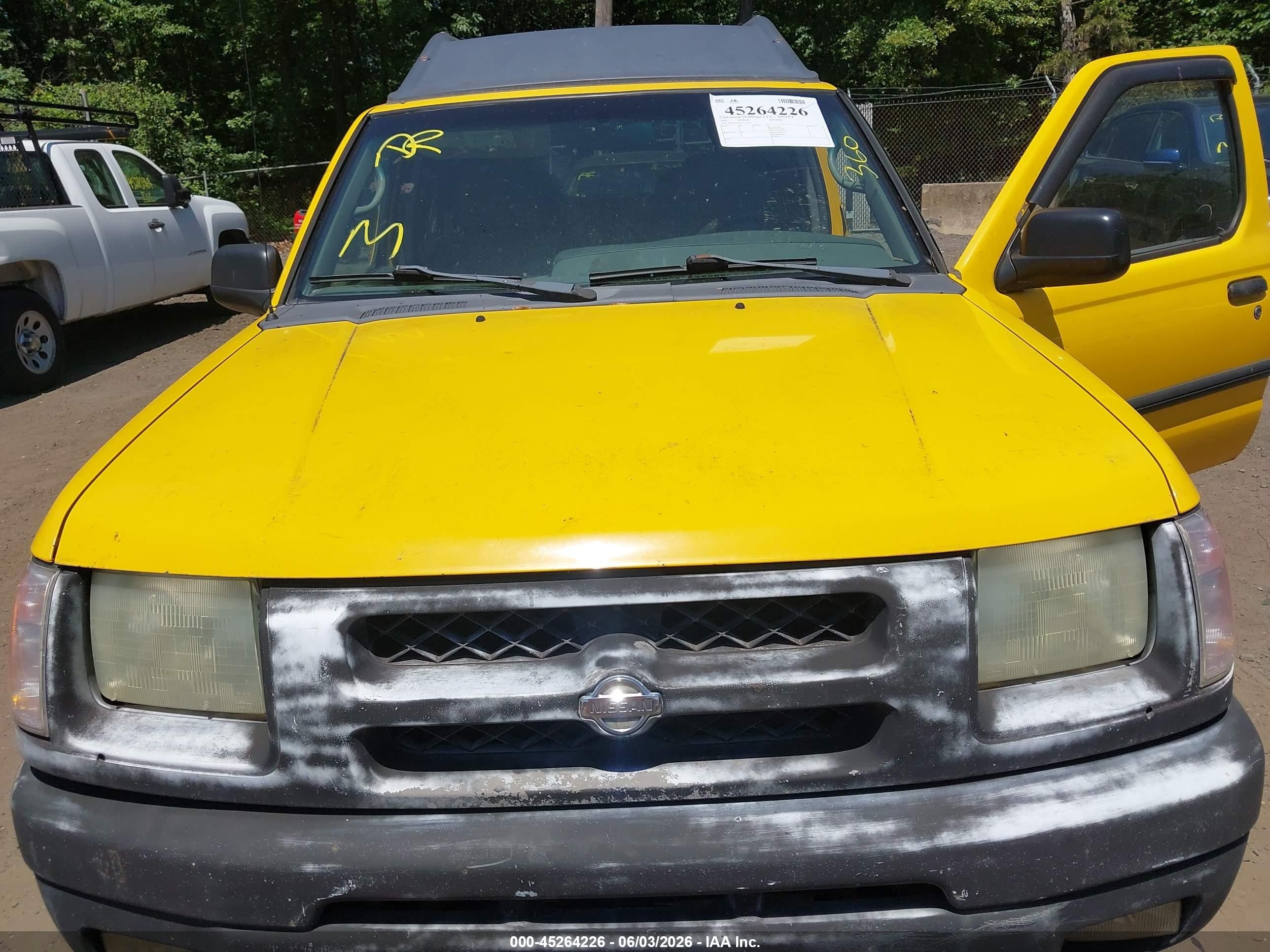 2001 Nissan Xterra Xe Yellow vin: 5N1ED28Y91C573197